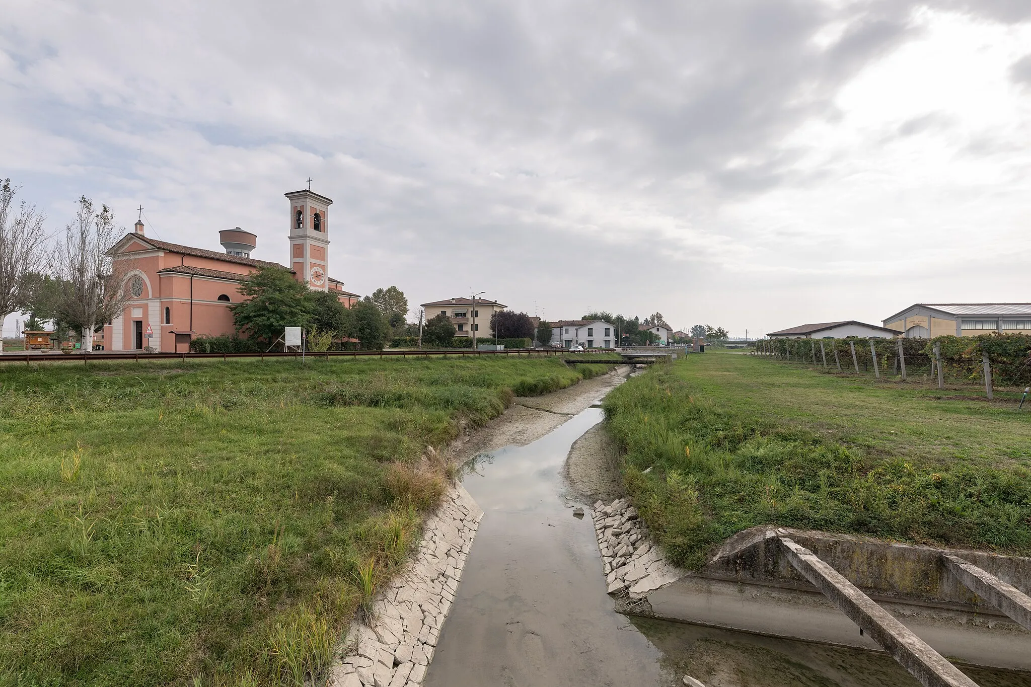 Photo showing: Cavo Bondeno - Bagnolo in Piano, Reggio Emilia, Italia