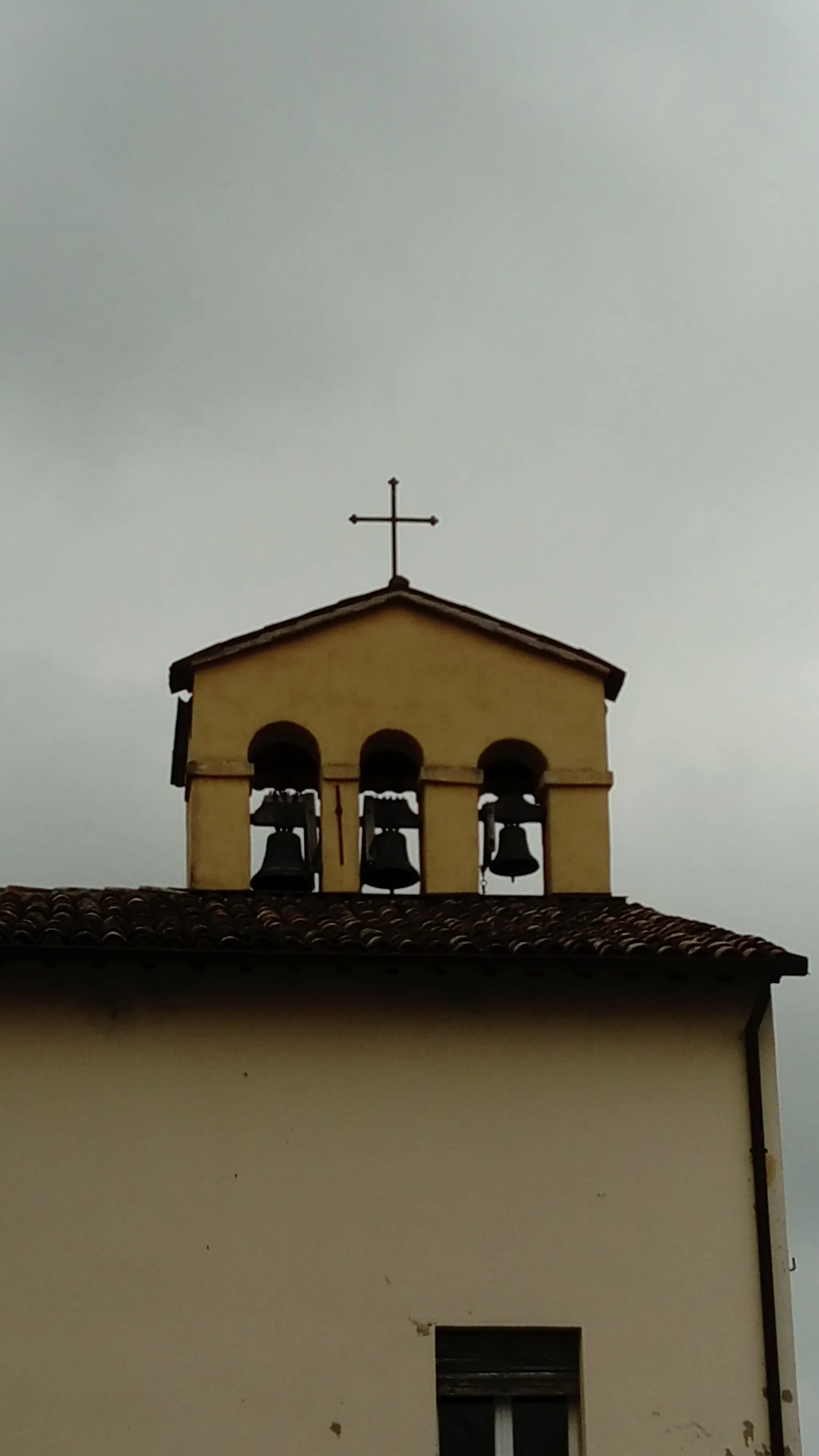 Photo showing: Campanile a vela di Errano