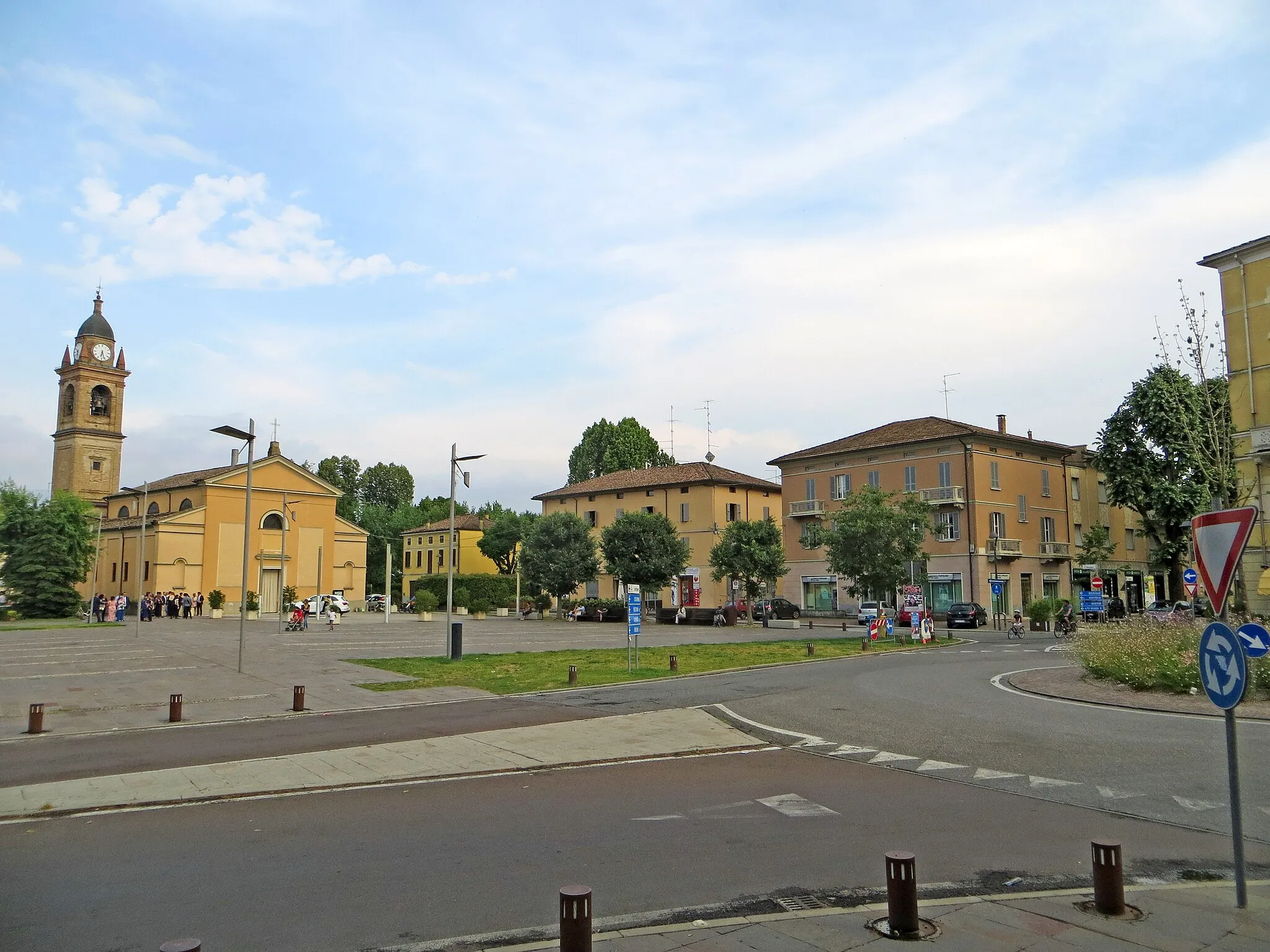Photo showing: Piazza della Libertà (Sorbolo) - lato est