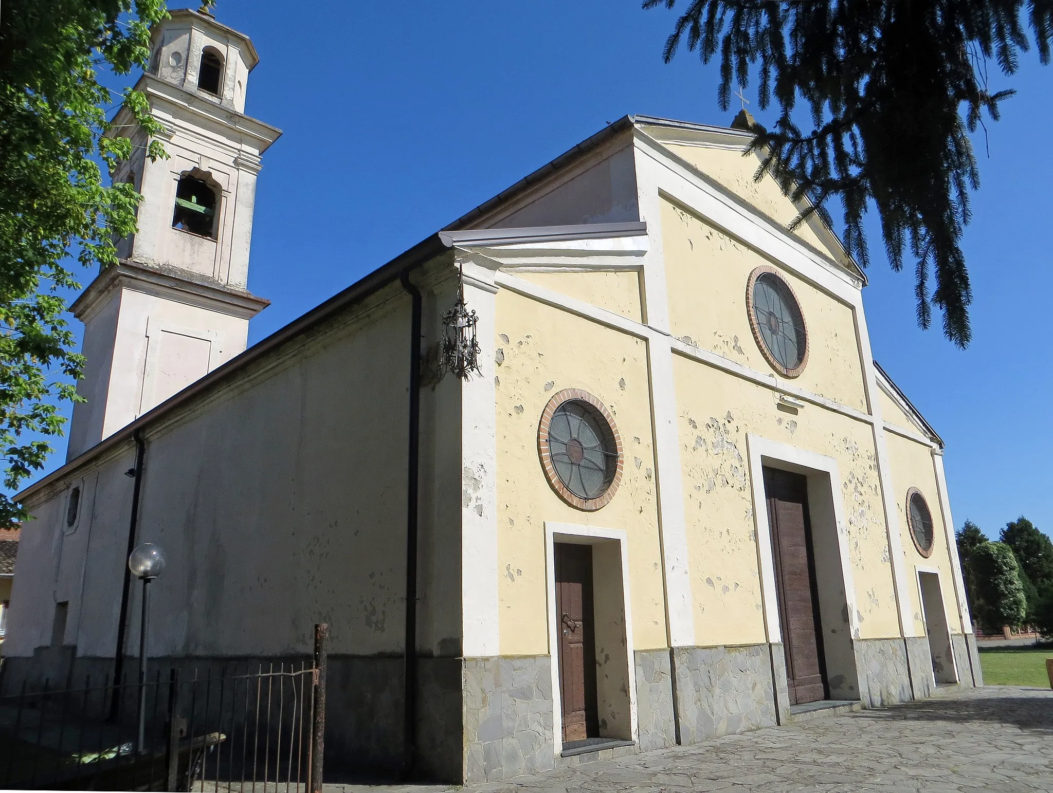 Photo showing: Chiesa di Sant'Egidio (Eia, Parma) - facciata e lato nord