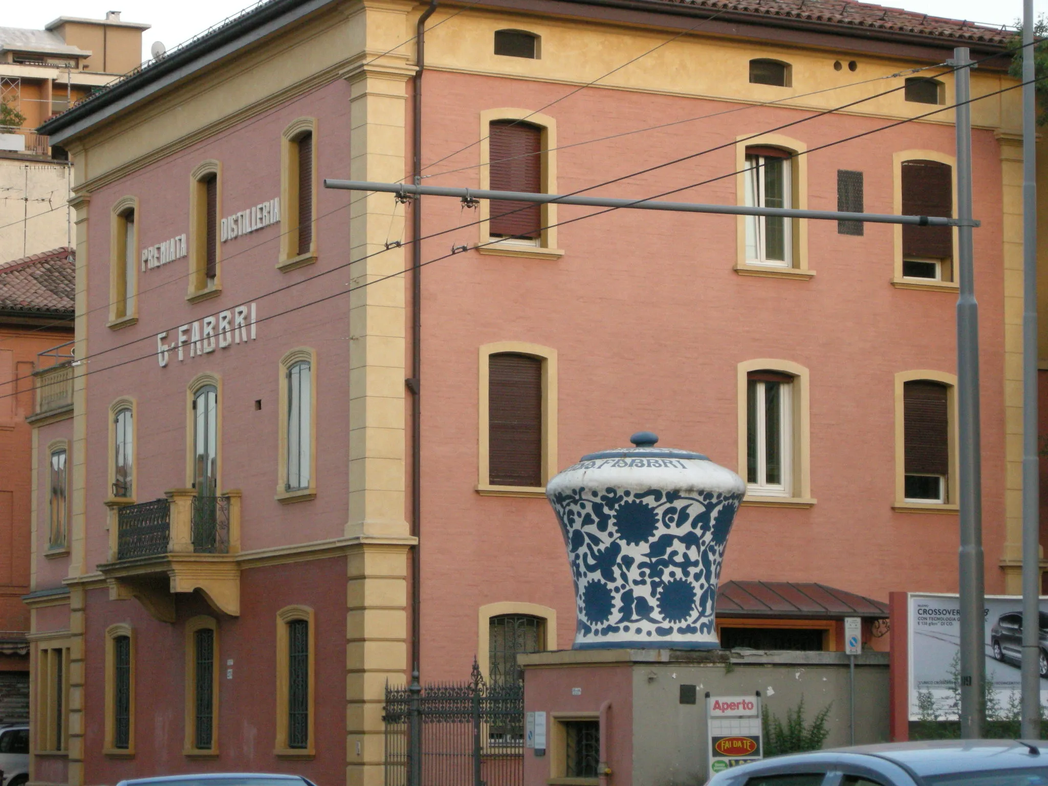 Photo showing: Borgo panigale, via emilia, manifattura fabbri
