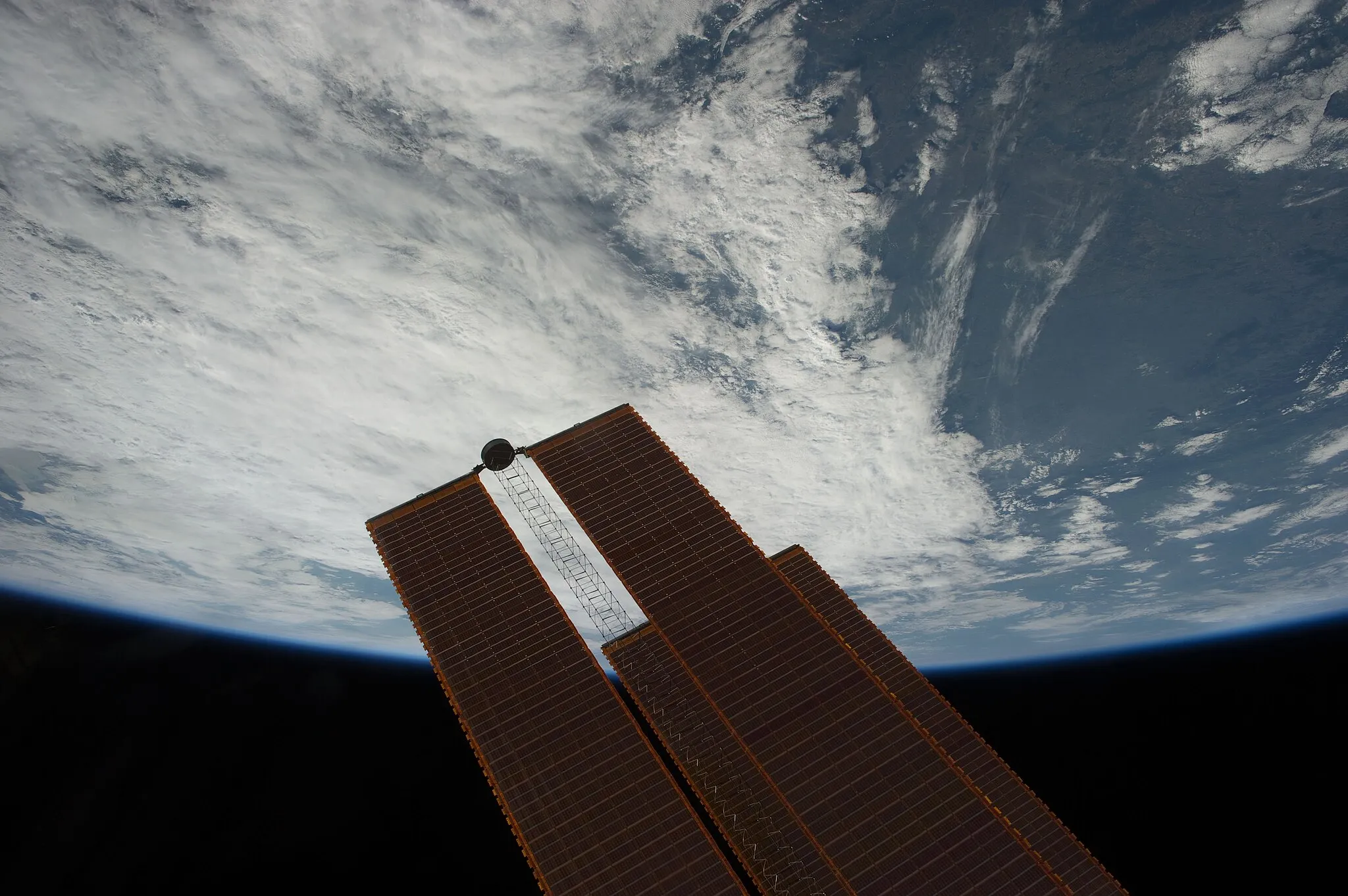 Photo showing: View of Earth taken during ISS Expedition 31.