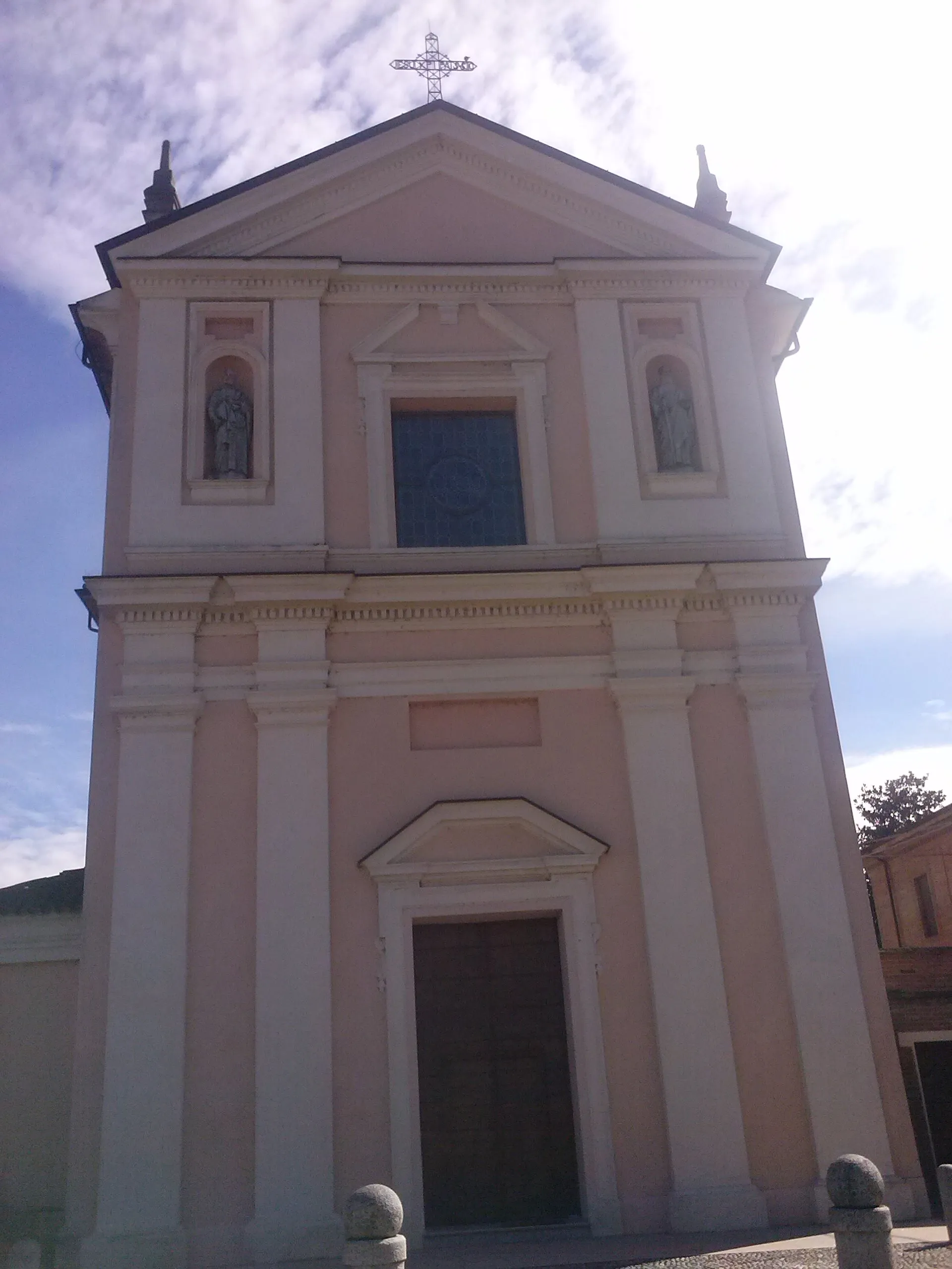 Photo showing: Church of Saint Peter, Campremoldo Sopra, municipality of Gragnano Trebbiense, Piacenza, Italy