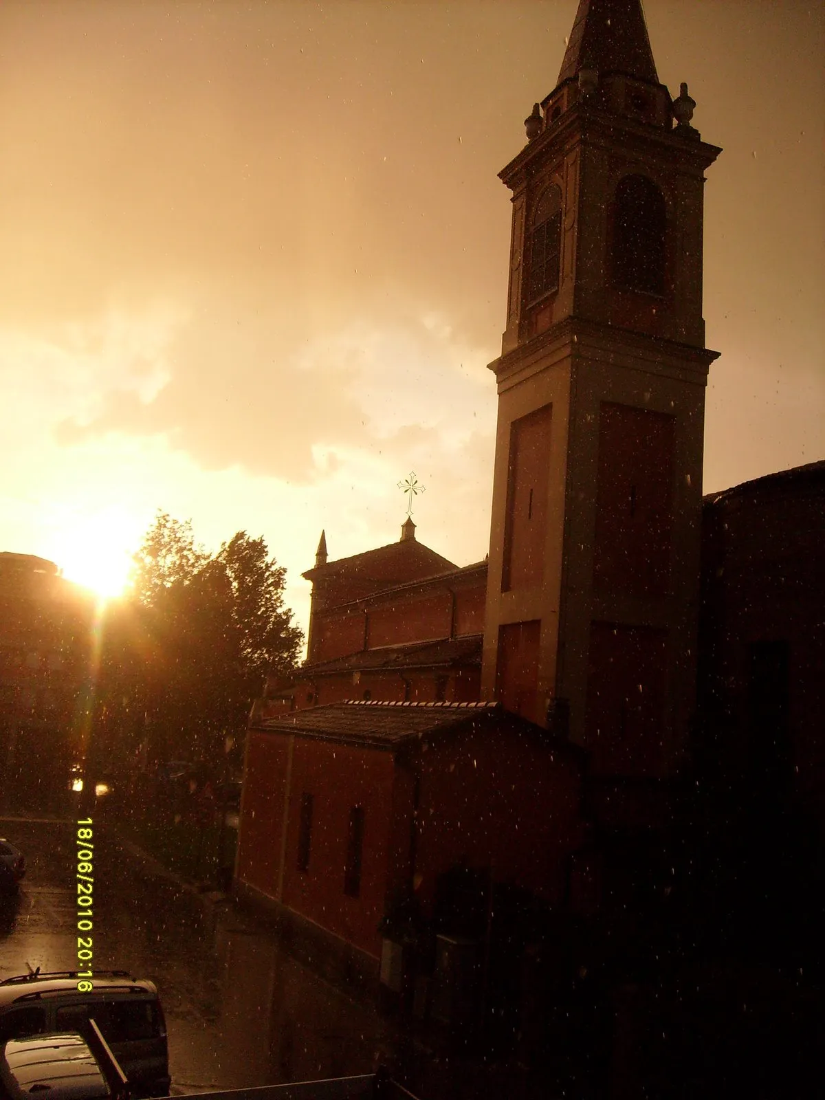 Photo showing: Tramonto su San Michele di Longara