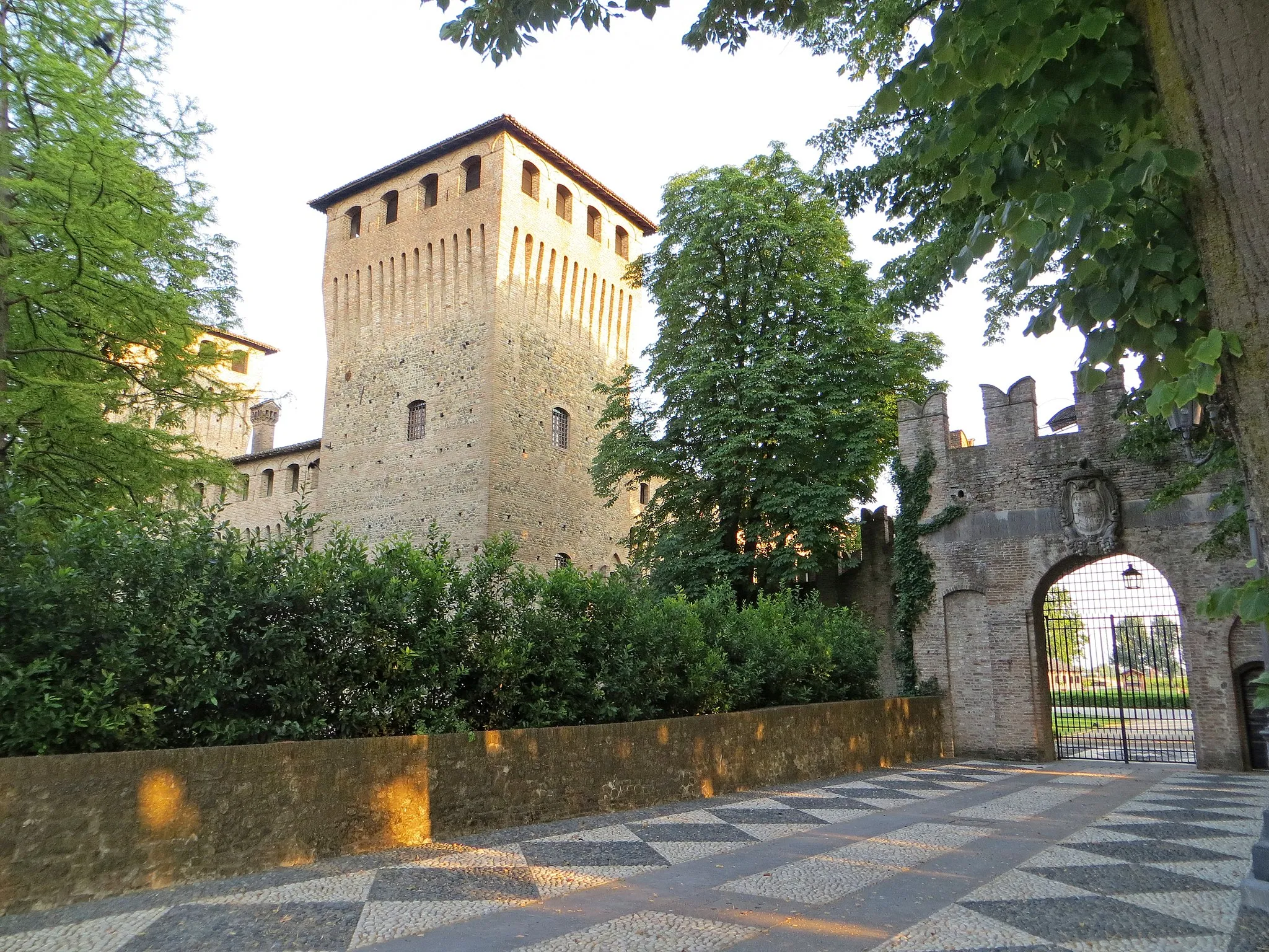 Photo showing: Castello di Castelguelfo - torre nord-ovest