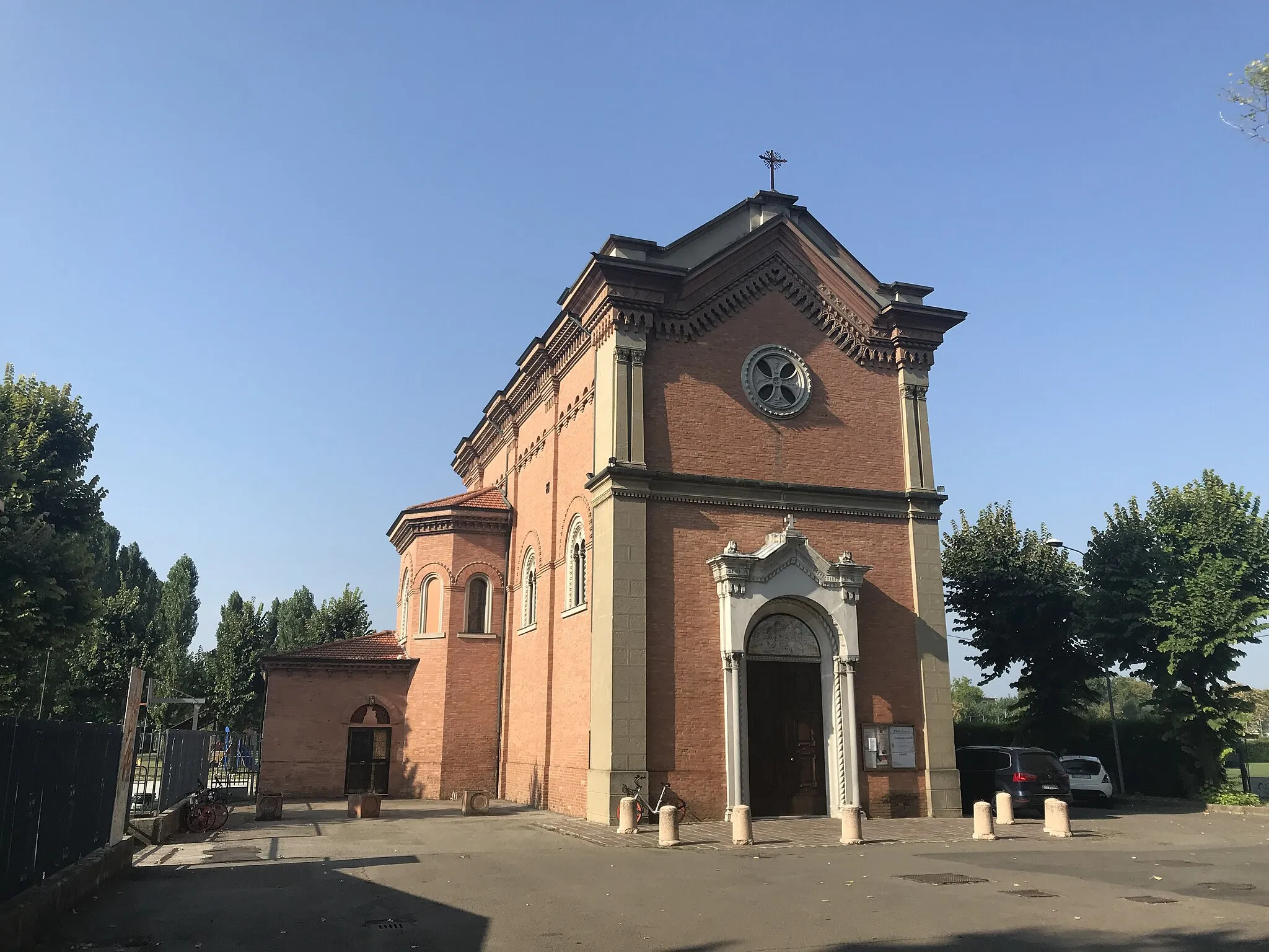 Photo showing: Santa Croce Catholic Church Parish, Reggio Emilia, Italy