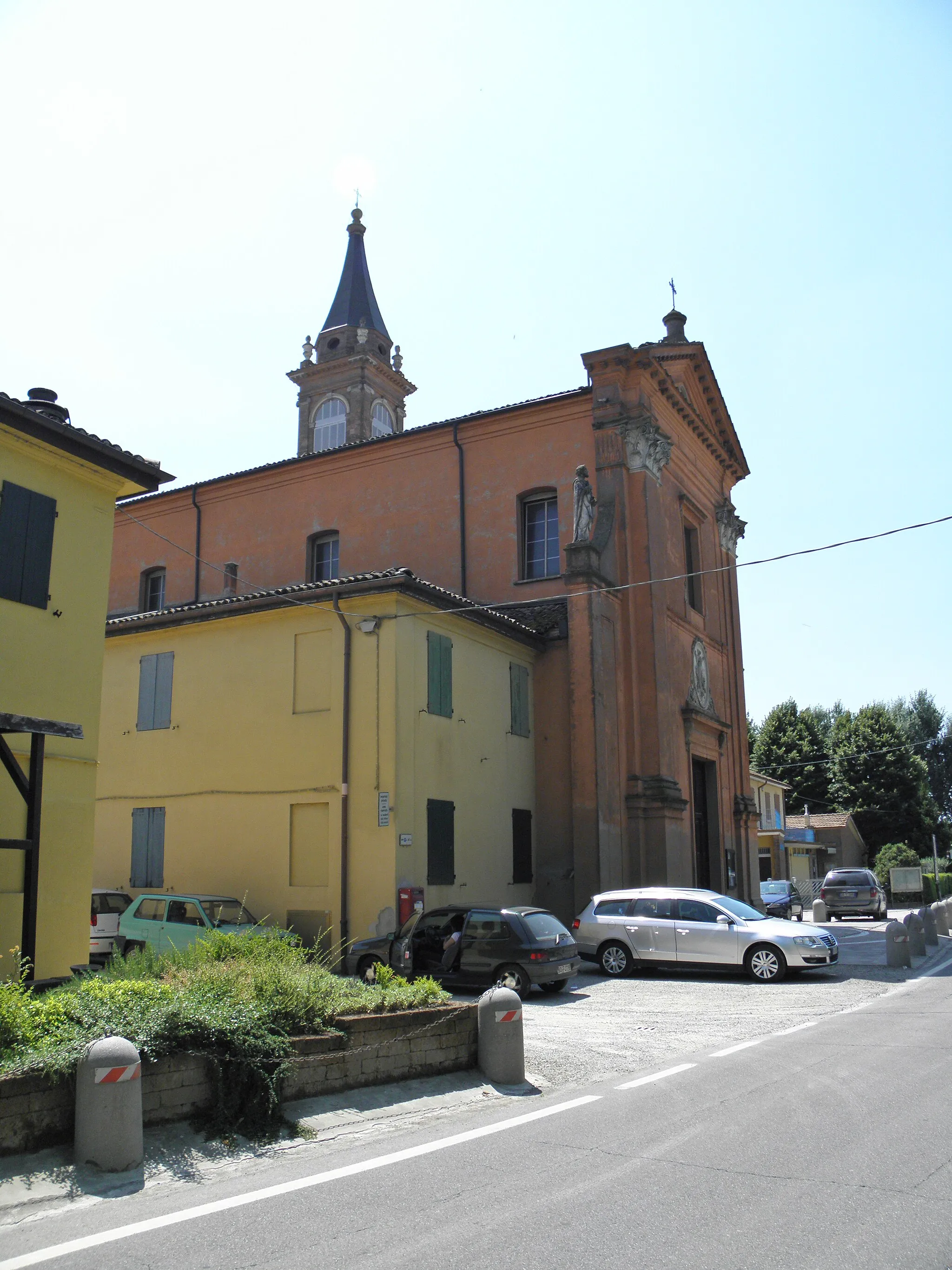 Photo showing: Sabbiuno, frazione di Castel Maggiore: la chiesa parrocchiale di Santa Maria Assunta.