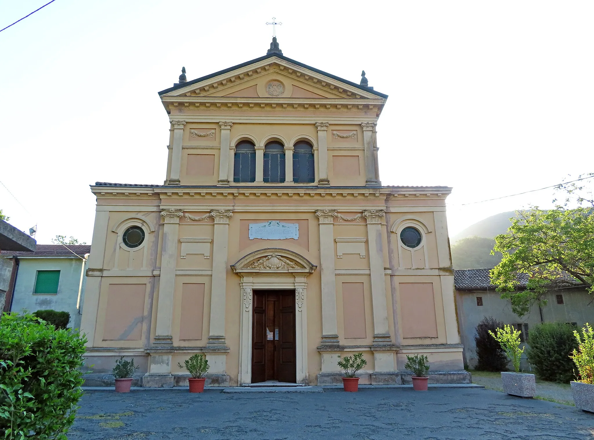 Photo showing: Facciata della chiesa di San Pietro e Santa Maria della Pace