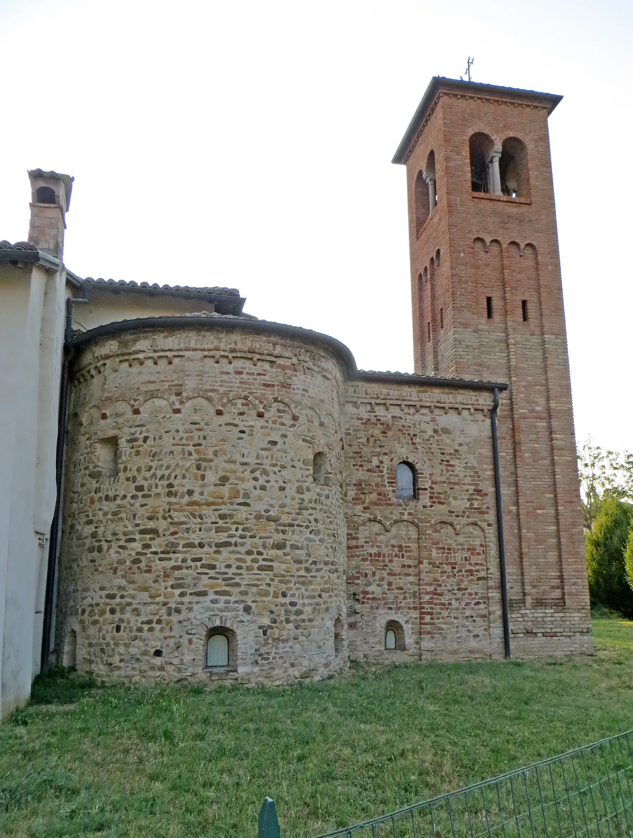 Photo showing: Chiesa dei Santi Simone e Giuda (Sanguinaro) - abside e campanile