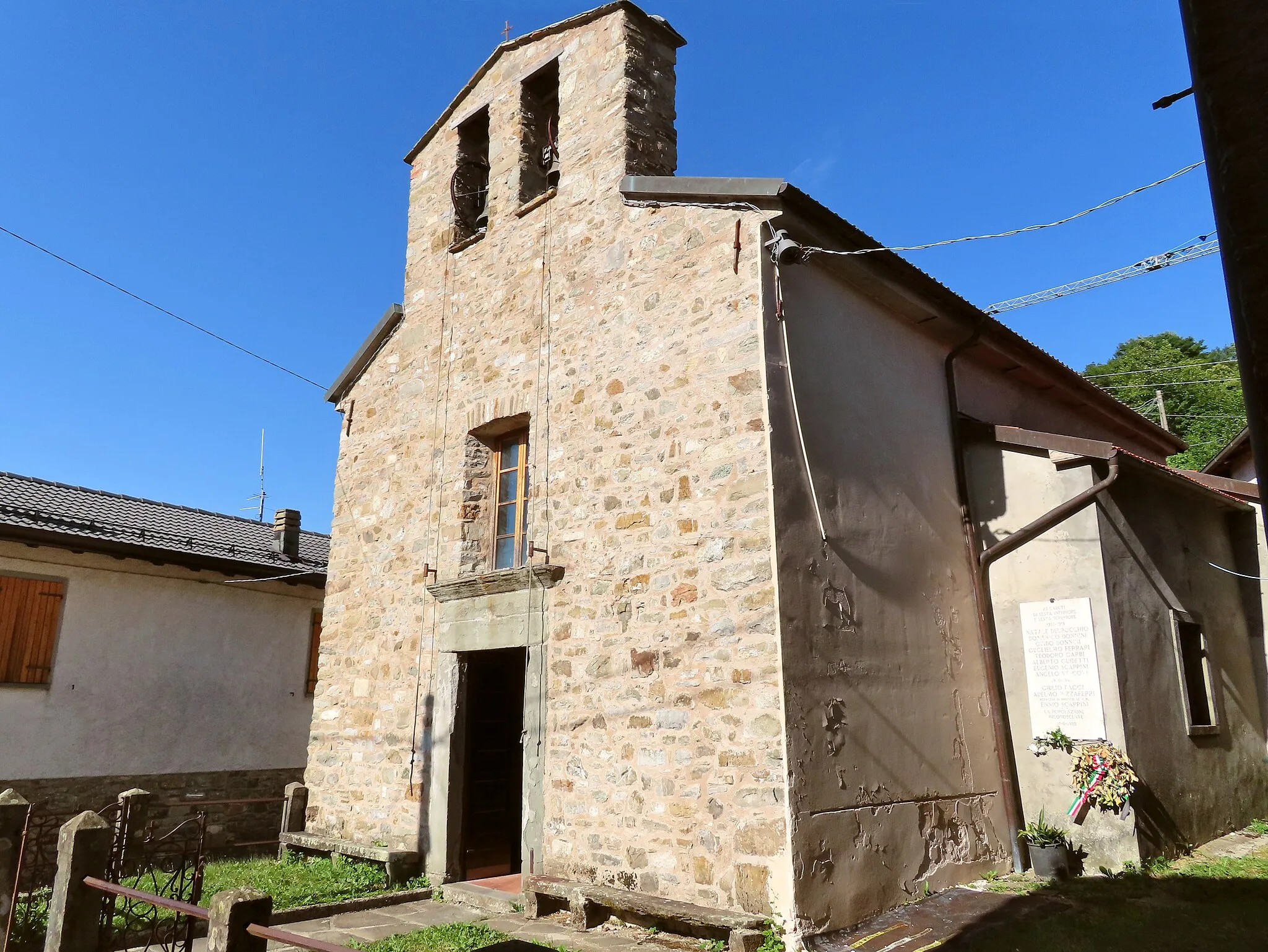 Photo showing: Facciata e lato sud della chiesa di San Rocco
