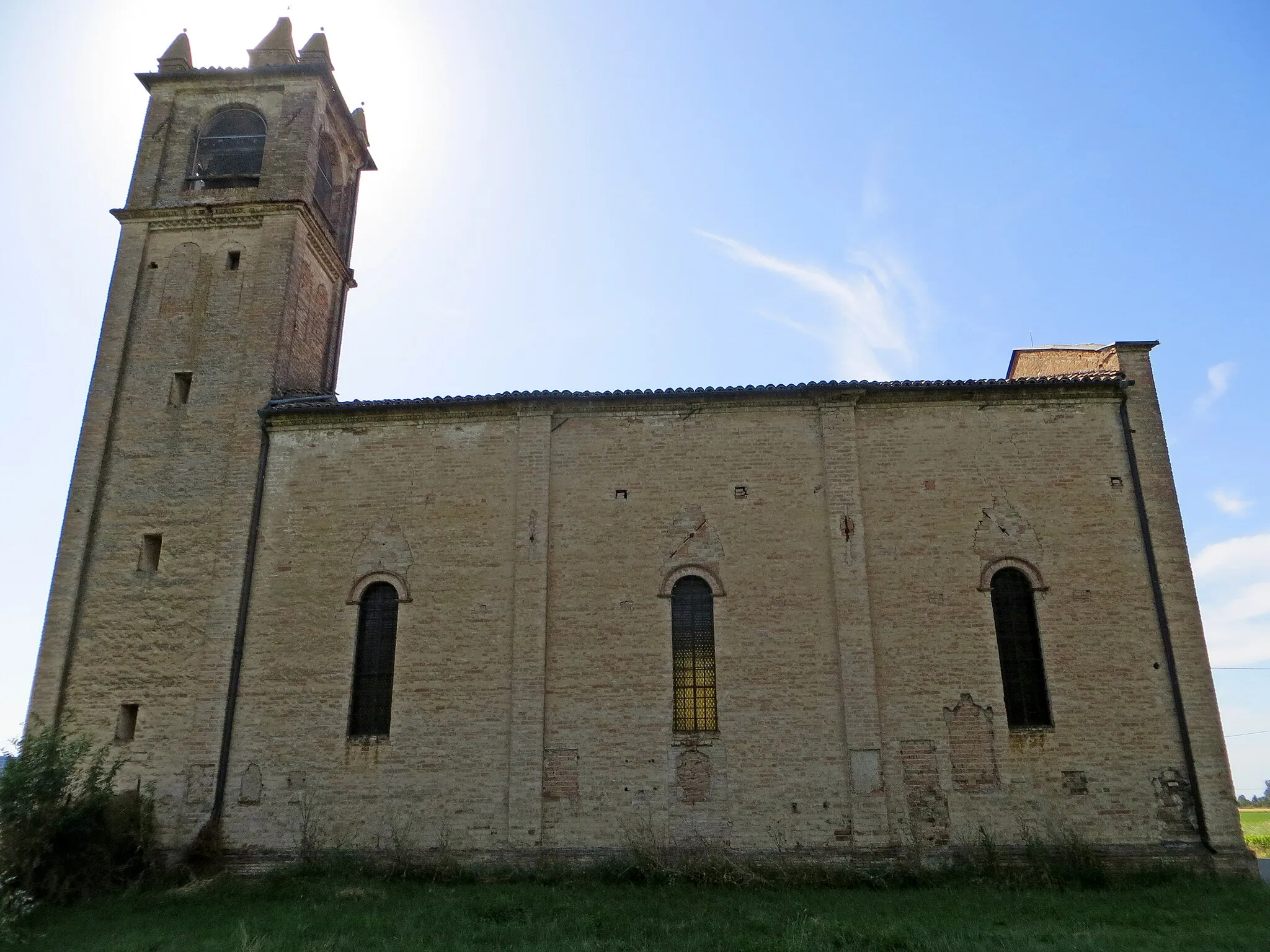 Photo showing: Chiesa di San Giovanni Battista (Pedrignano, Parma) - lato est