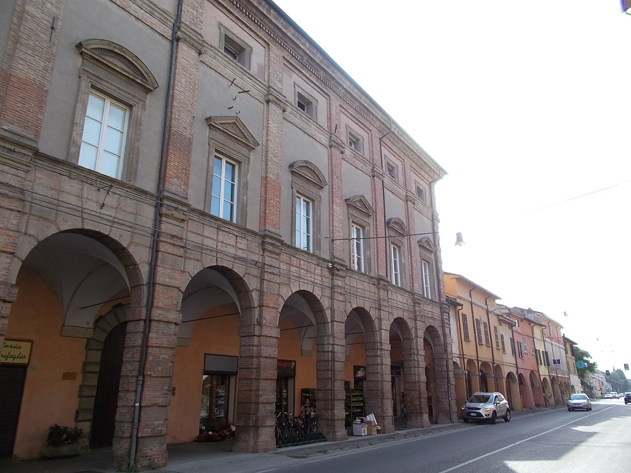 Photo showing: Castel Bolognese - Via Emilia Interna