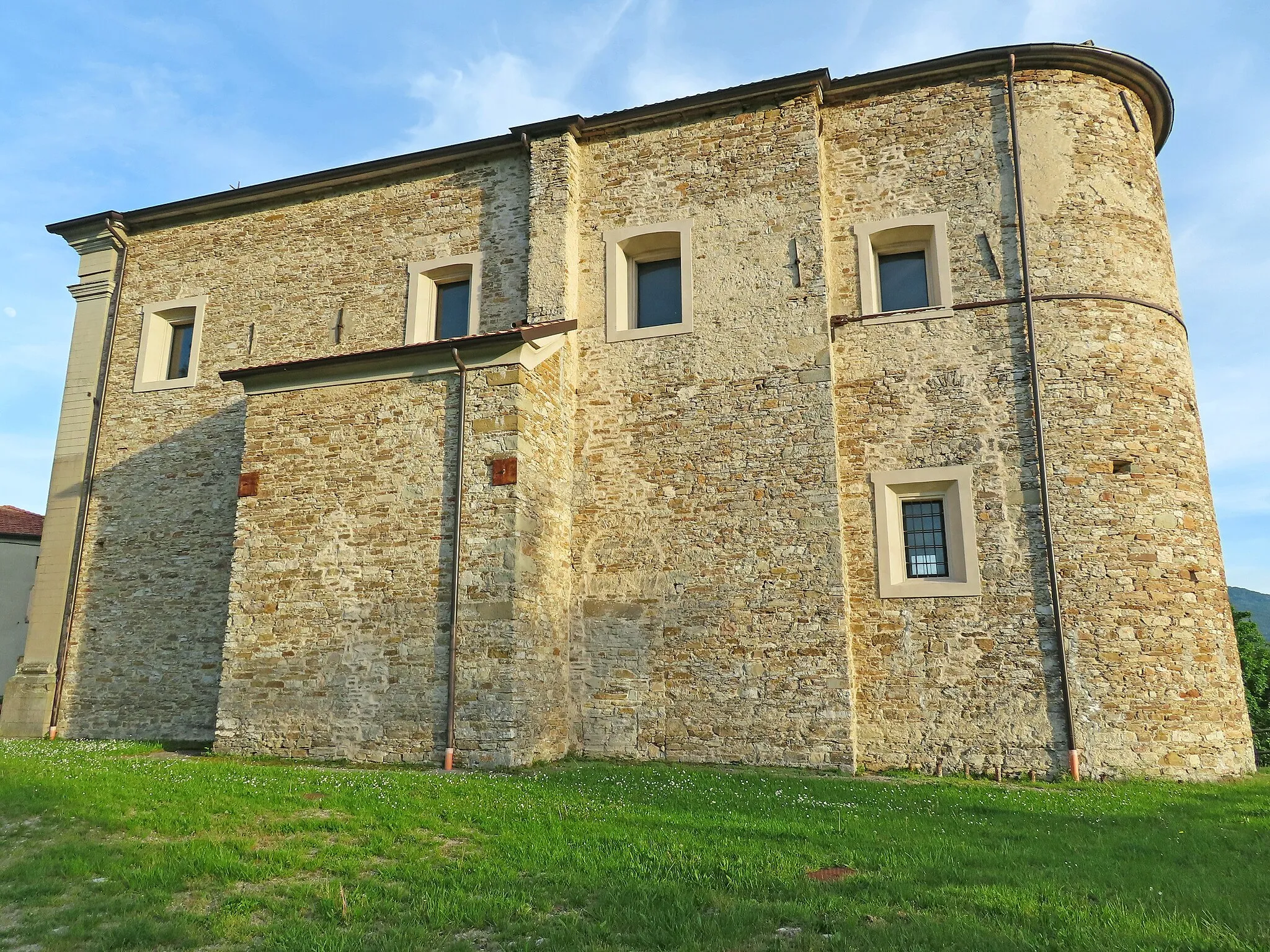 Photo showing: Lato nord della chiesa di San Prospero