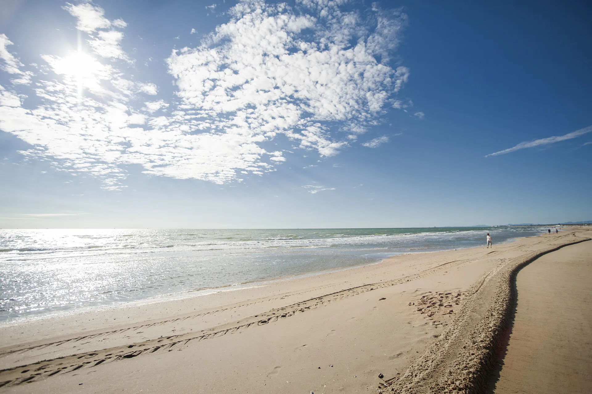 Photo showing: Spiaggia a Marina di Ravenna.