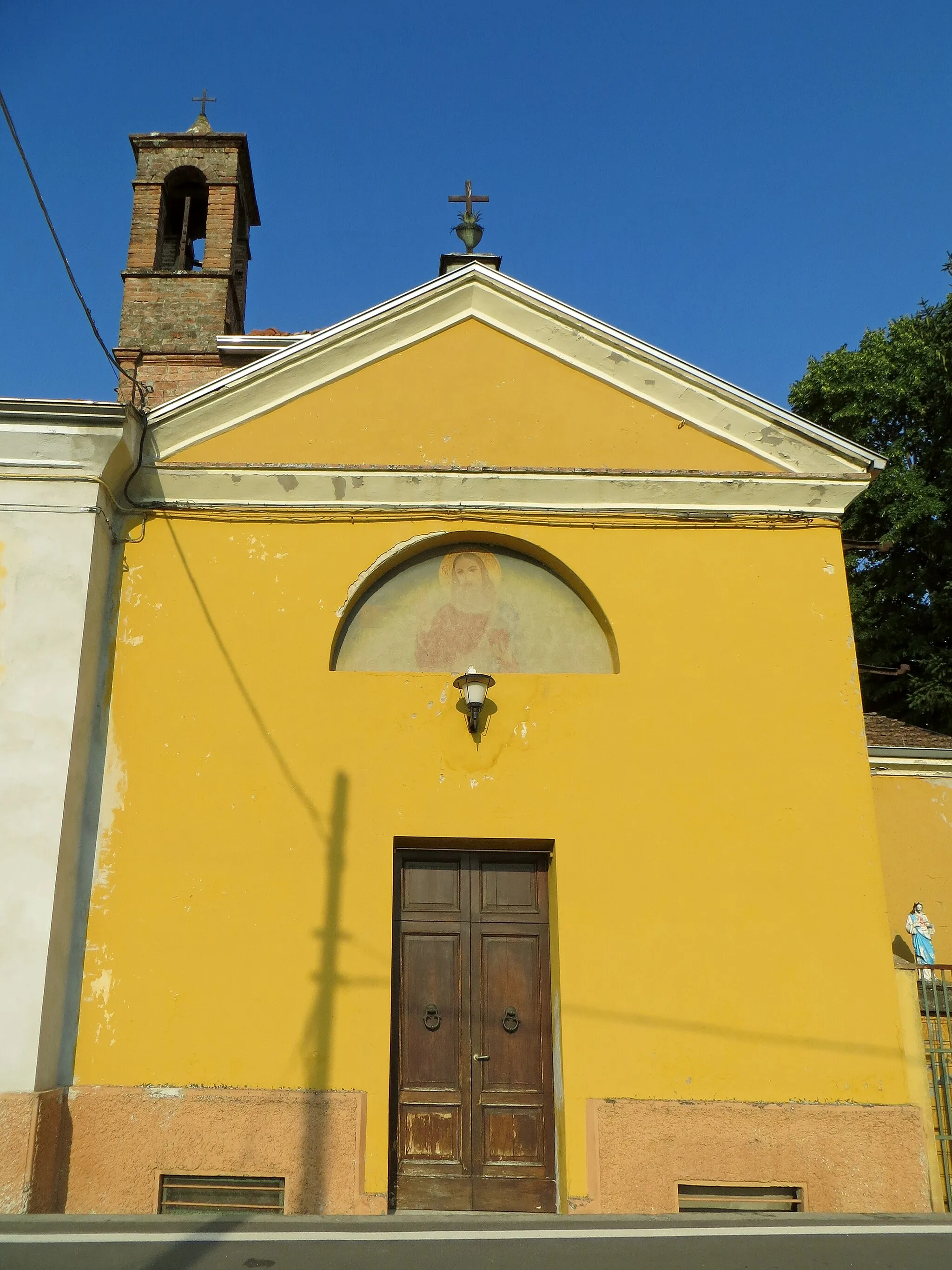 Photo showing: Oratorio del Sacro Cuore e di Santa Teresa di Gesù Bambino (Pontetaro, Fontevivo) - facciata