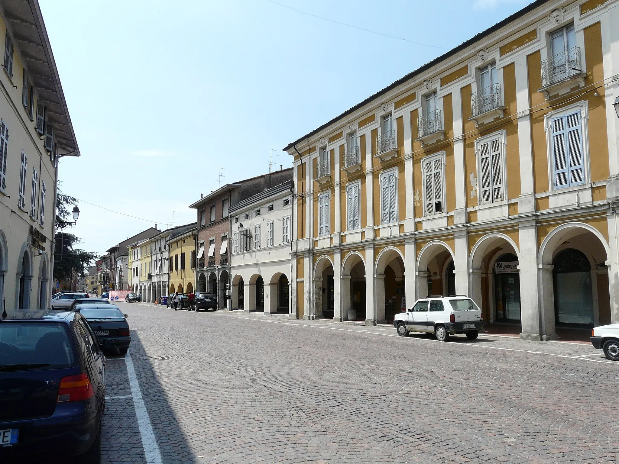 Photo showing: Centro storico di San Secondo Parmense, Emilia-Romagna, Italia