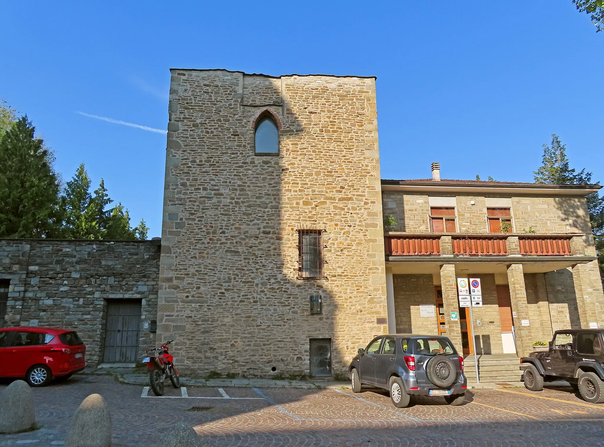 Photo showing: Torre del castello di Borgo Val di Taro