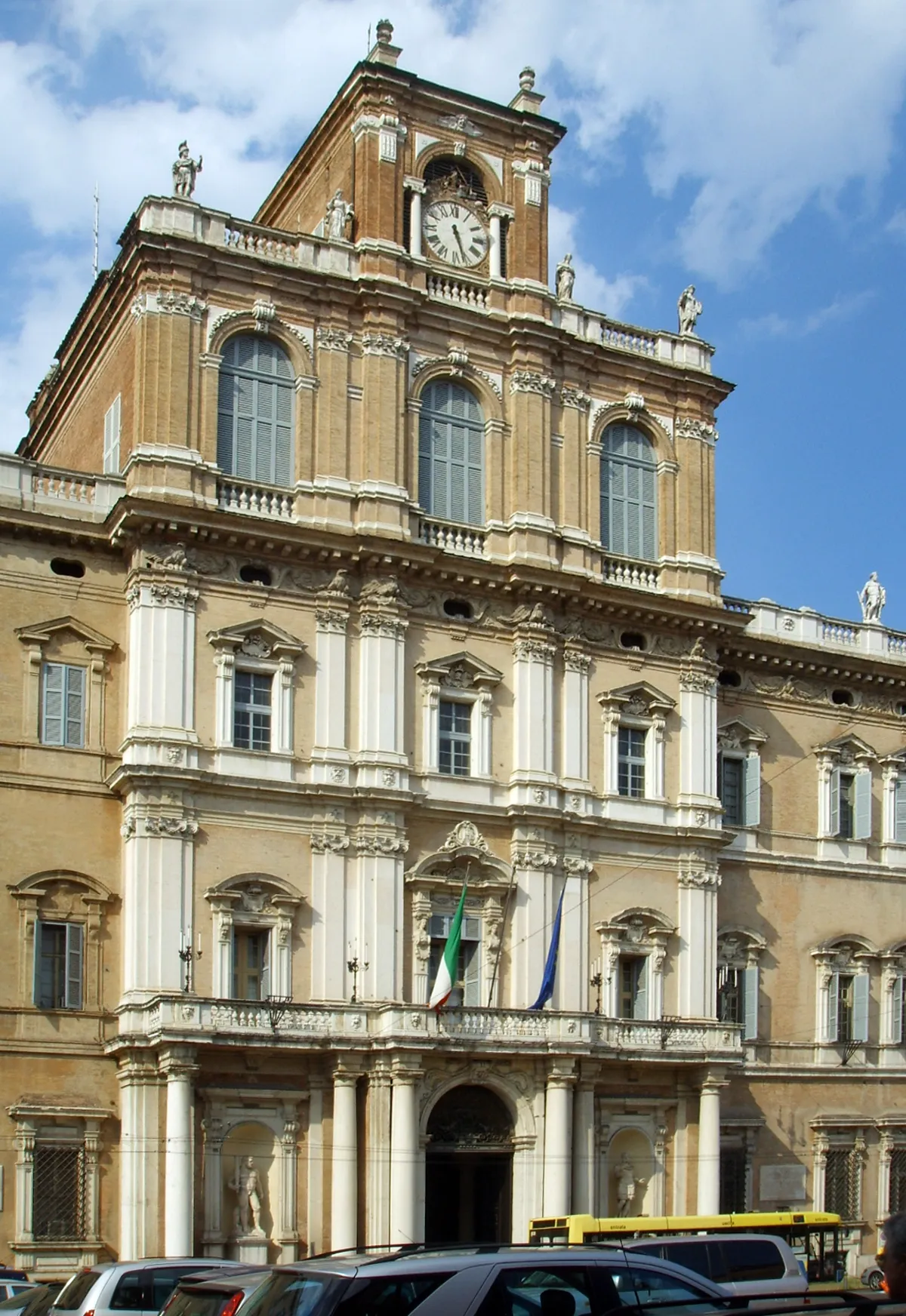 Photo showing: Accademia di modena