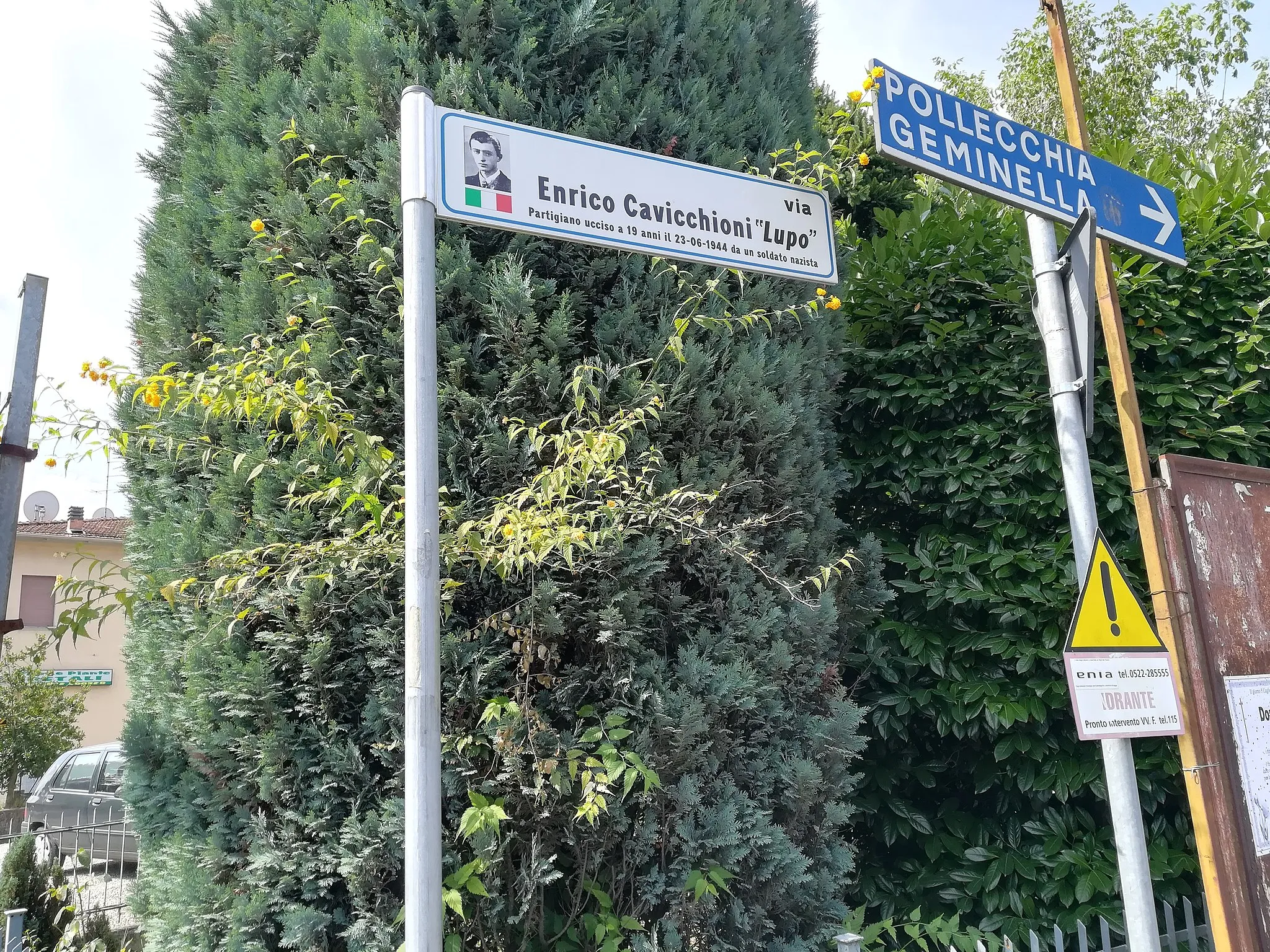 Photo showing: Via dedicata al partigiano "Lupo", Enrico Cavicchioni, nel comune di Vezzano sul Crostolo.