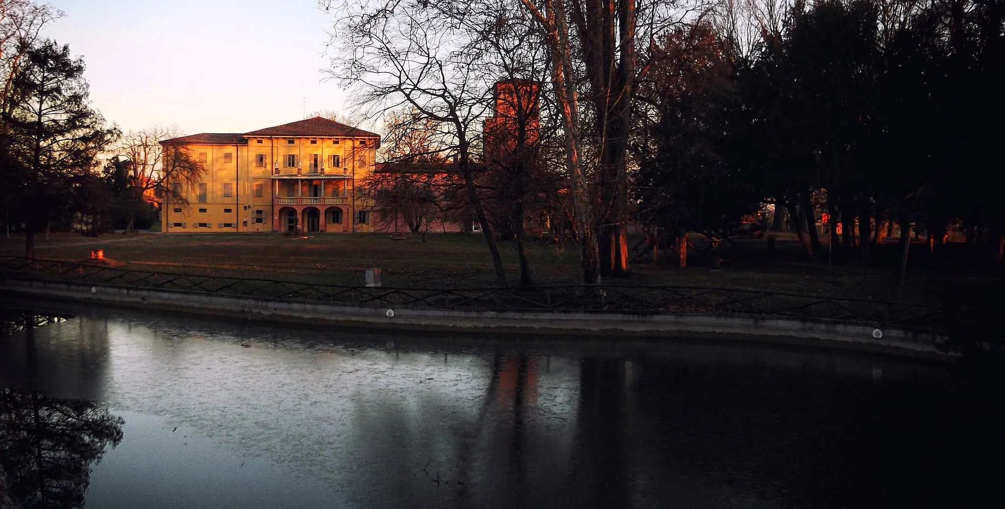 Photo showing: Villa Smeraldi Lake (San Marino di Bentivoglio)