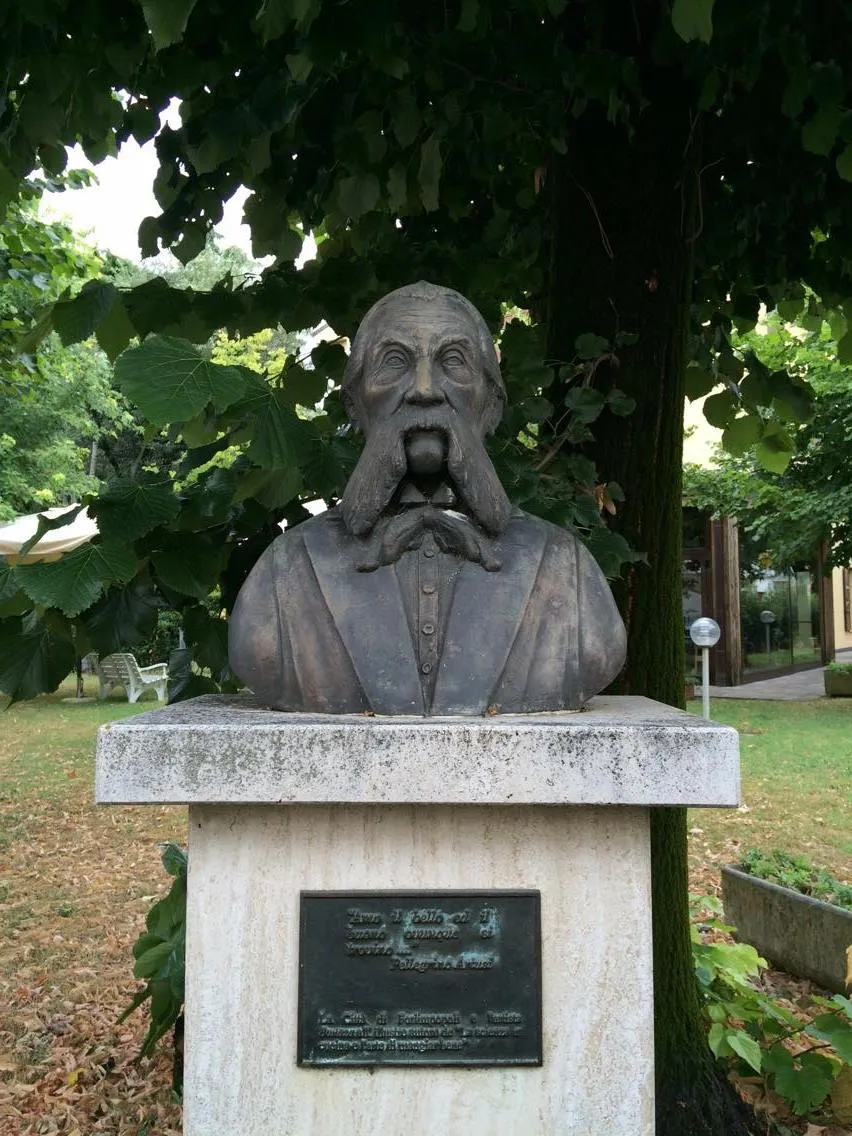 Photo showing: Busto a Pellegrino Artusi a Forlimpopoli, provincia di Forlì-Cesena.