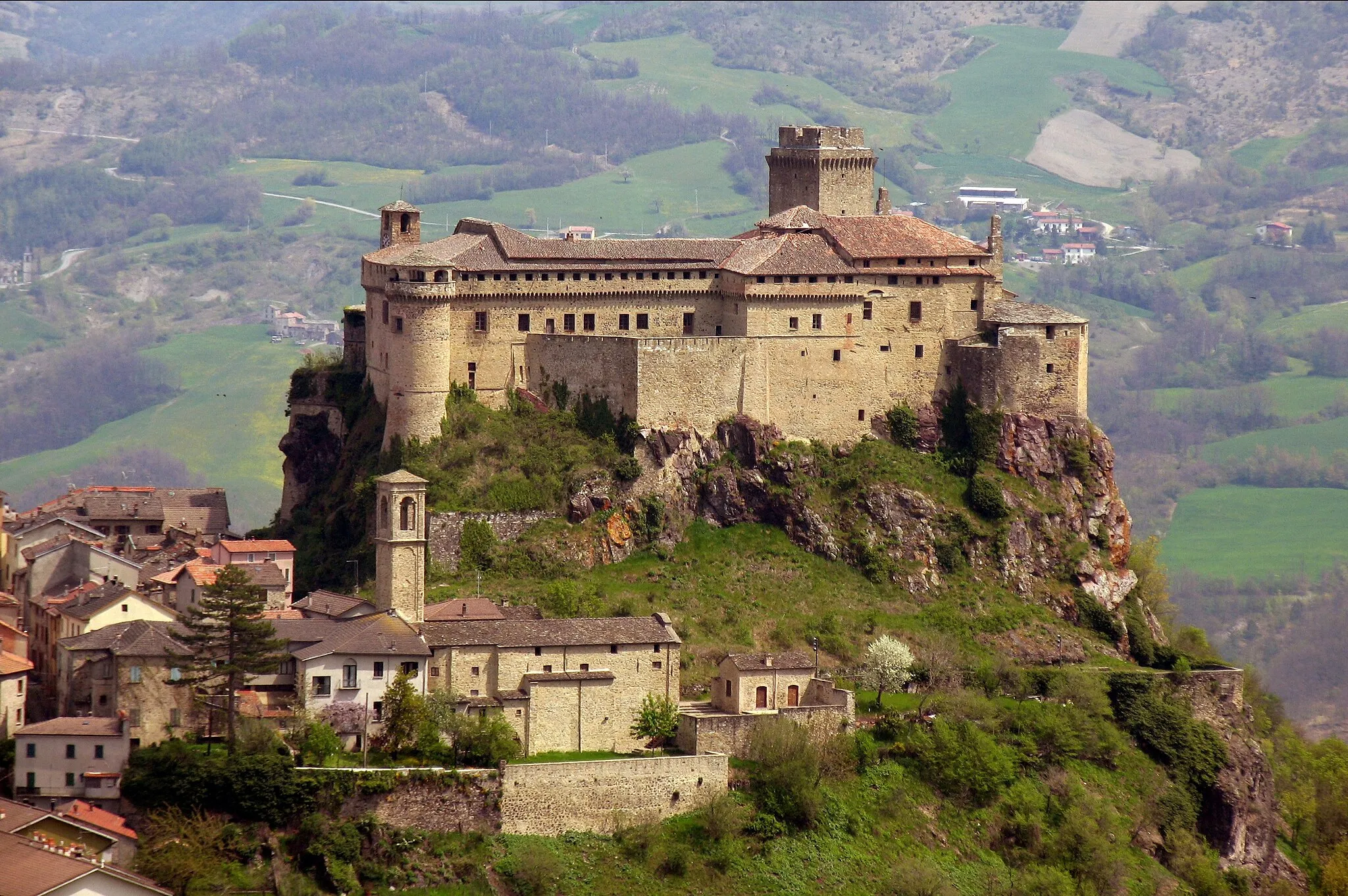 Photo showing: The castle of Bardi (Parma).