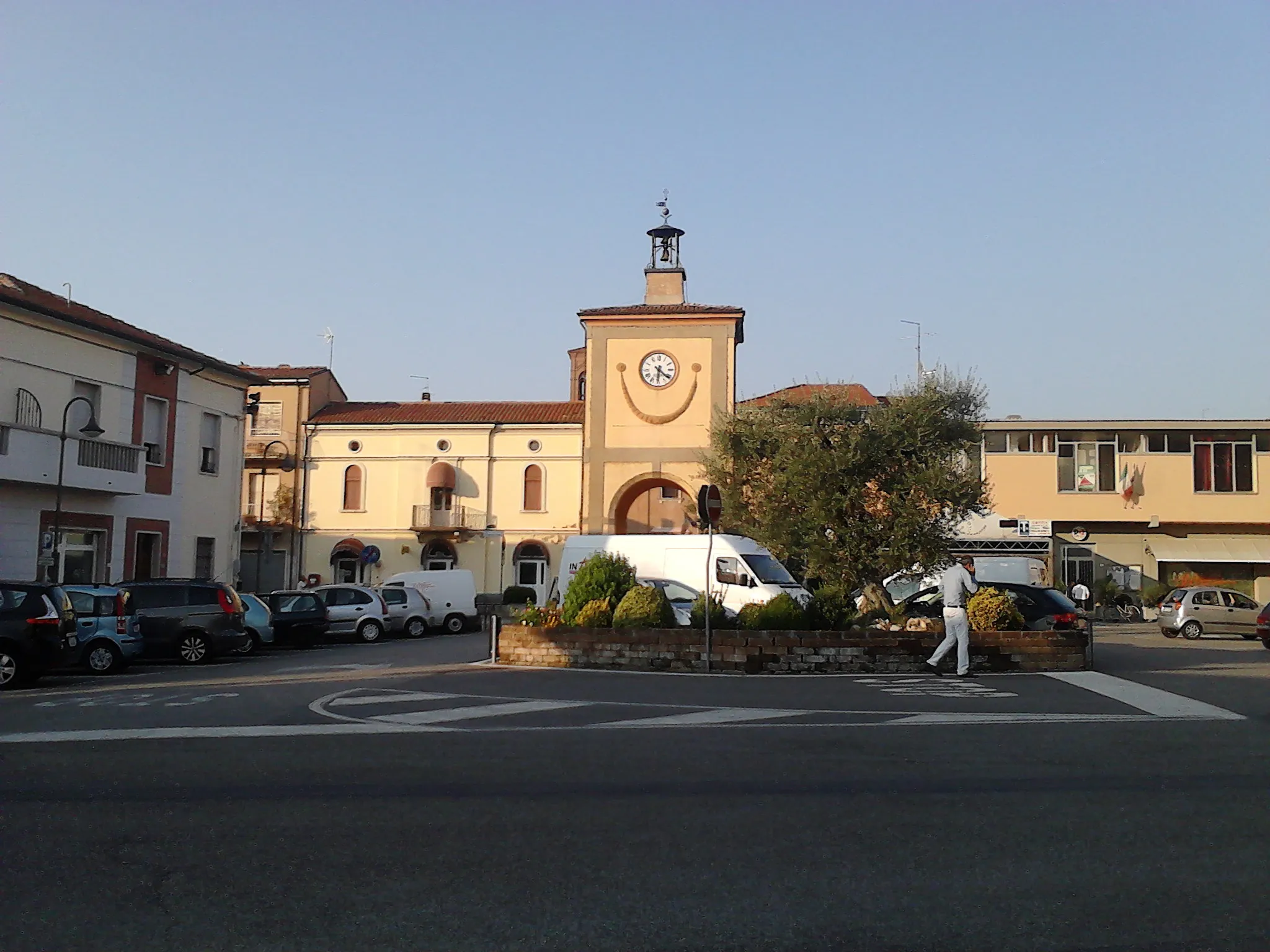 Photo showing: scorcio della Piazza Umberto I a Sant'Agata sul Santerno