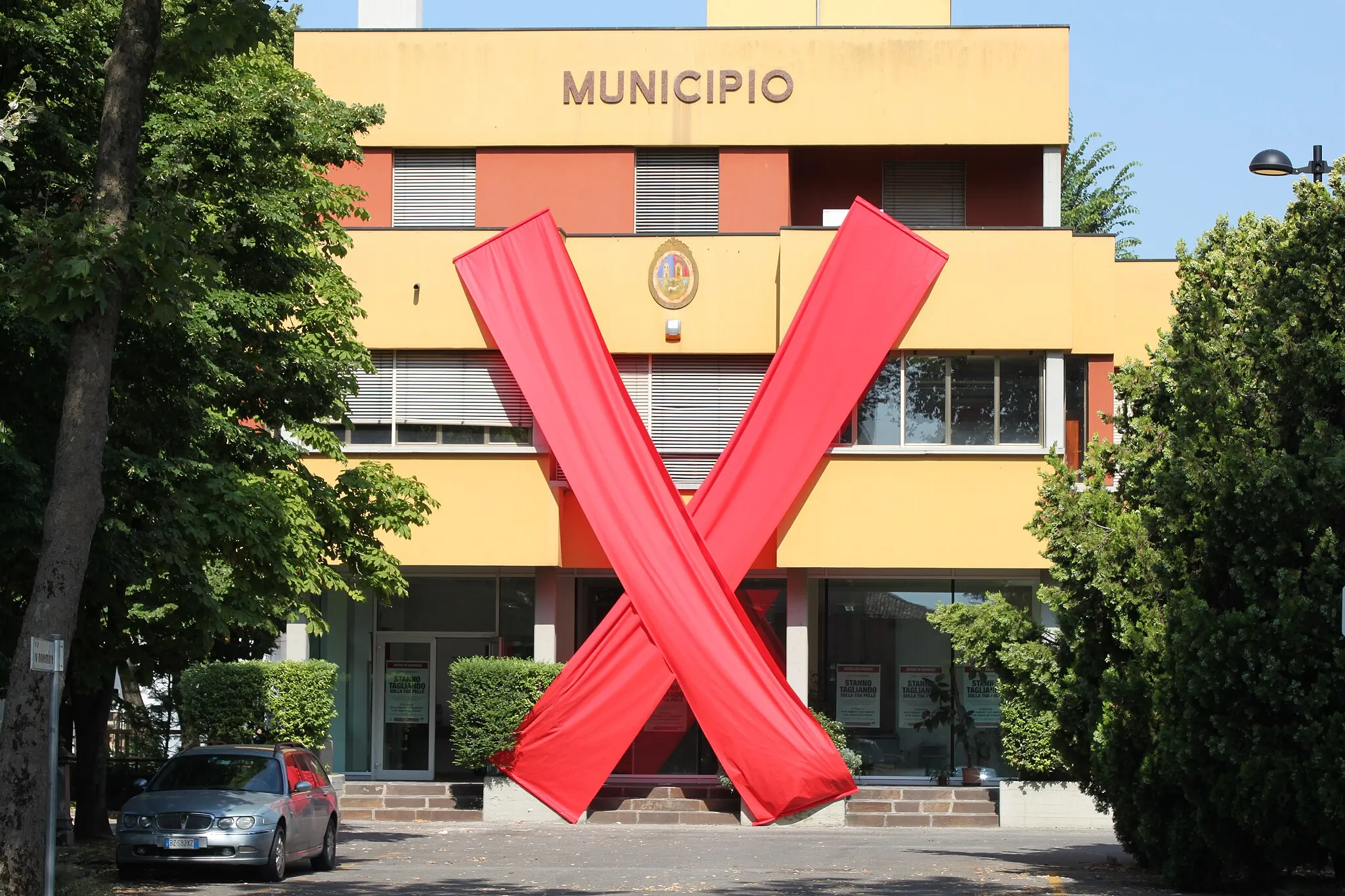 Photo showing: The town hall of Campegine in July 2010.