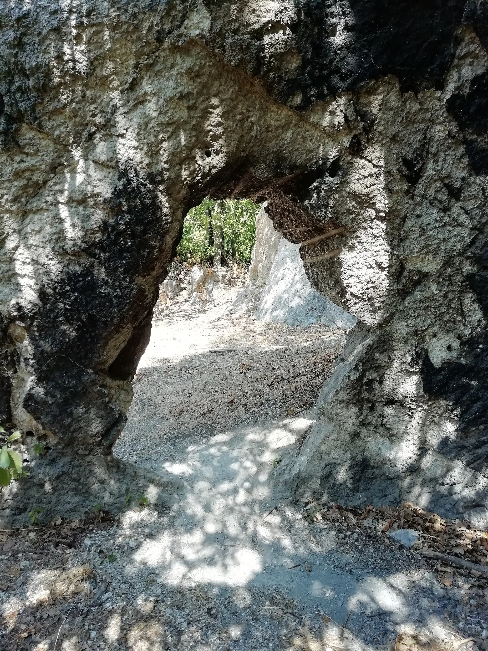 Photo showing: Cava a filo, Parco regionale dei Gessi Bolognesi e Calanchi dell'Abbadessa. San Lazzaro di Savena, Italia.