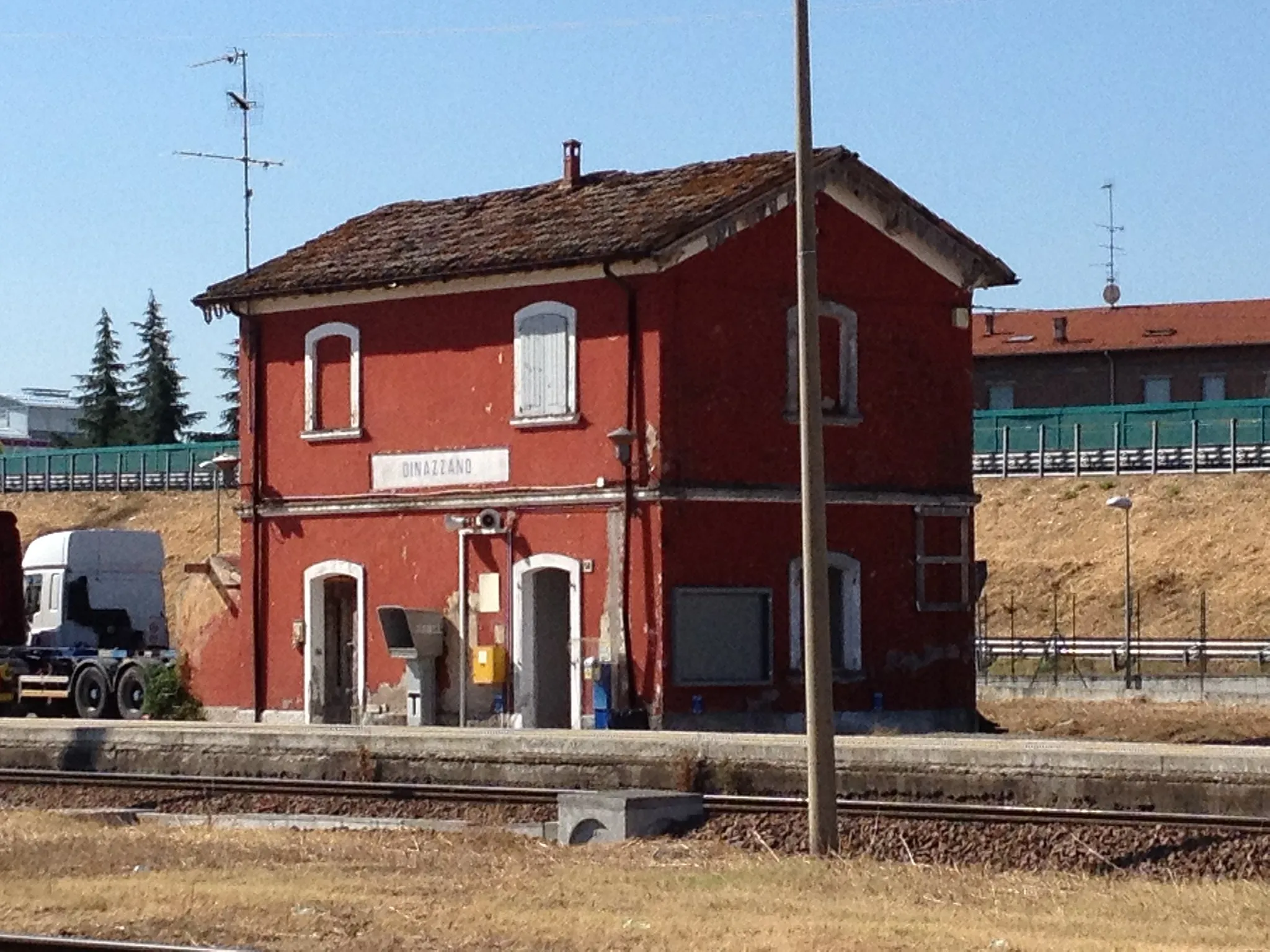 Photo showing: La stazione di Dinazzano, provincia di Reggio nell'Emilia.