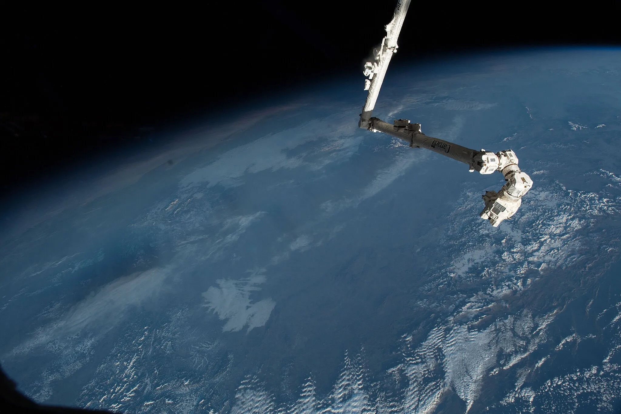 Photo showing: View of Earth taken during ISS Expedition 53.