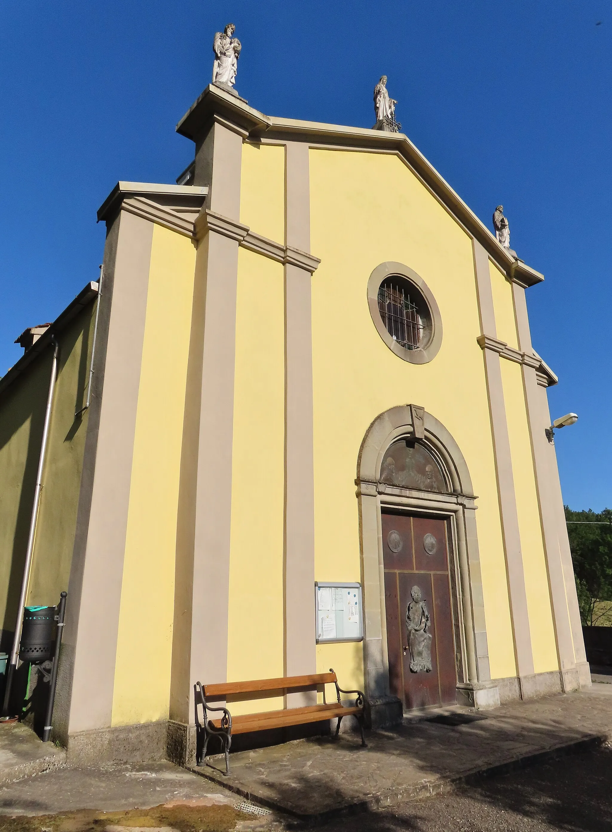 Photo showing: Facciata della chiesa della Beata Vergine Annunciata