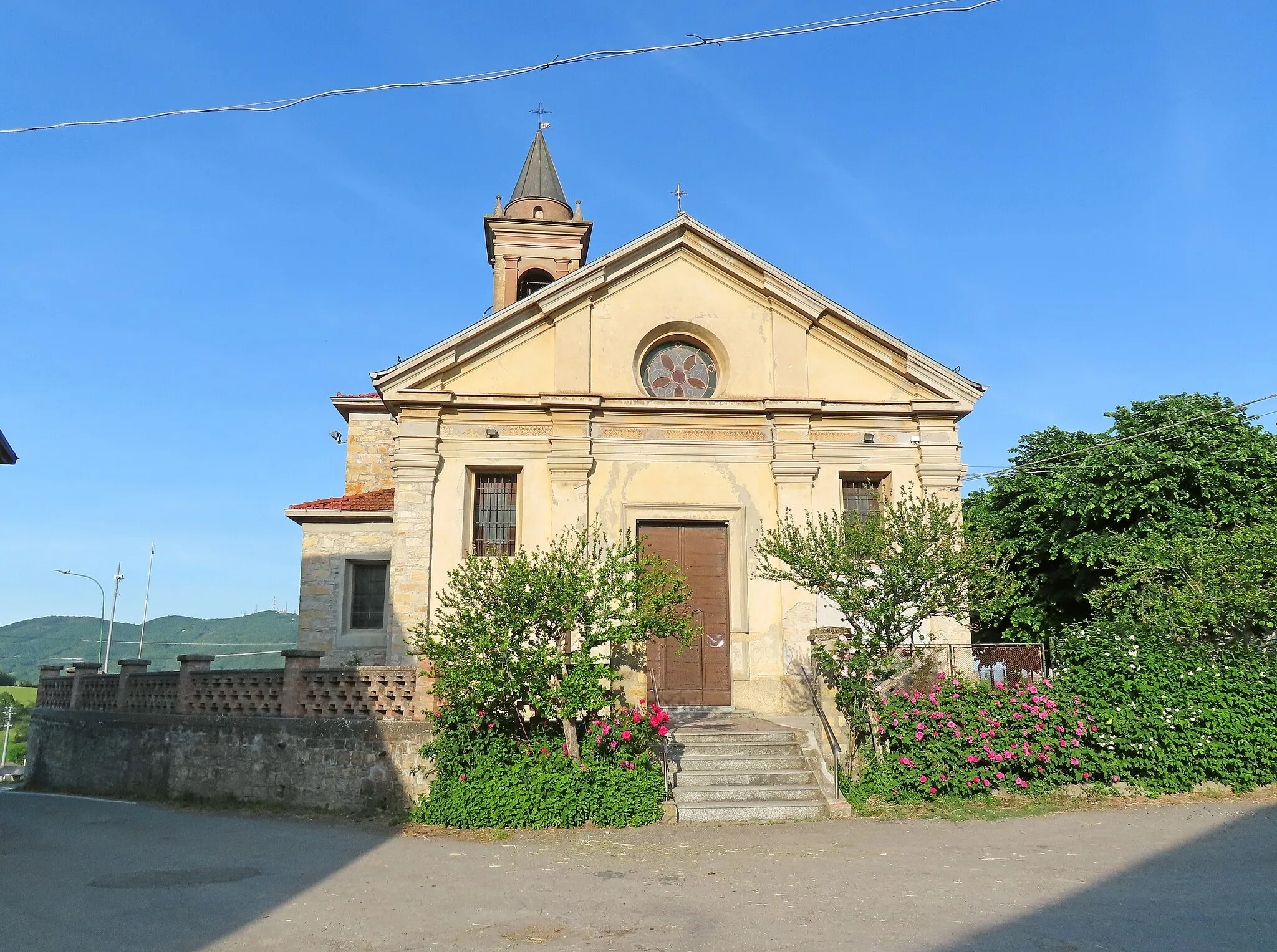 Photo showing: Facciata della pieve di San Martino