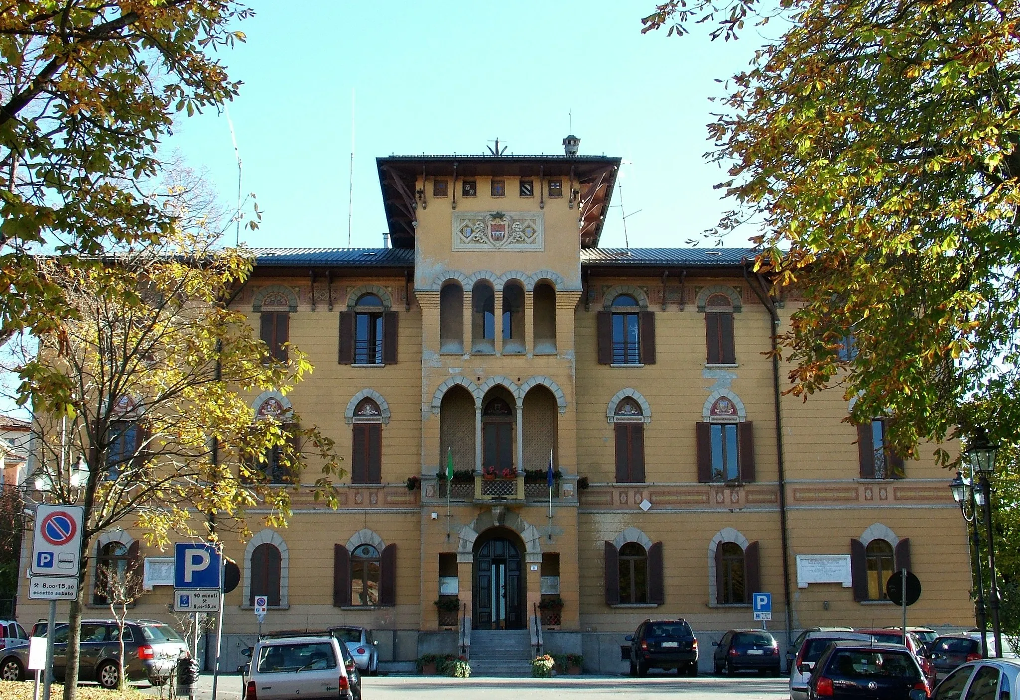Photo showing: Italy, province of Parma, municipality of Fornovo di Taro, the Town Hall.