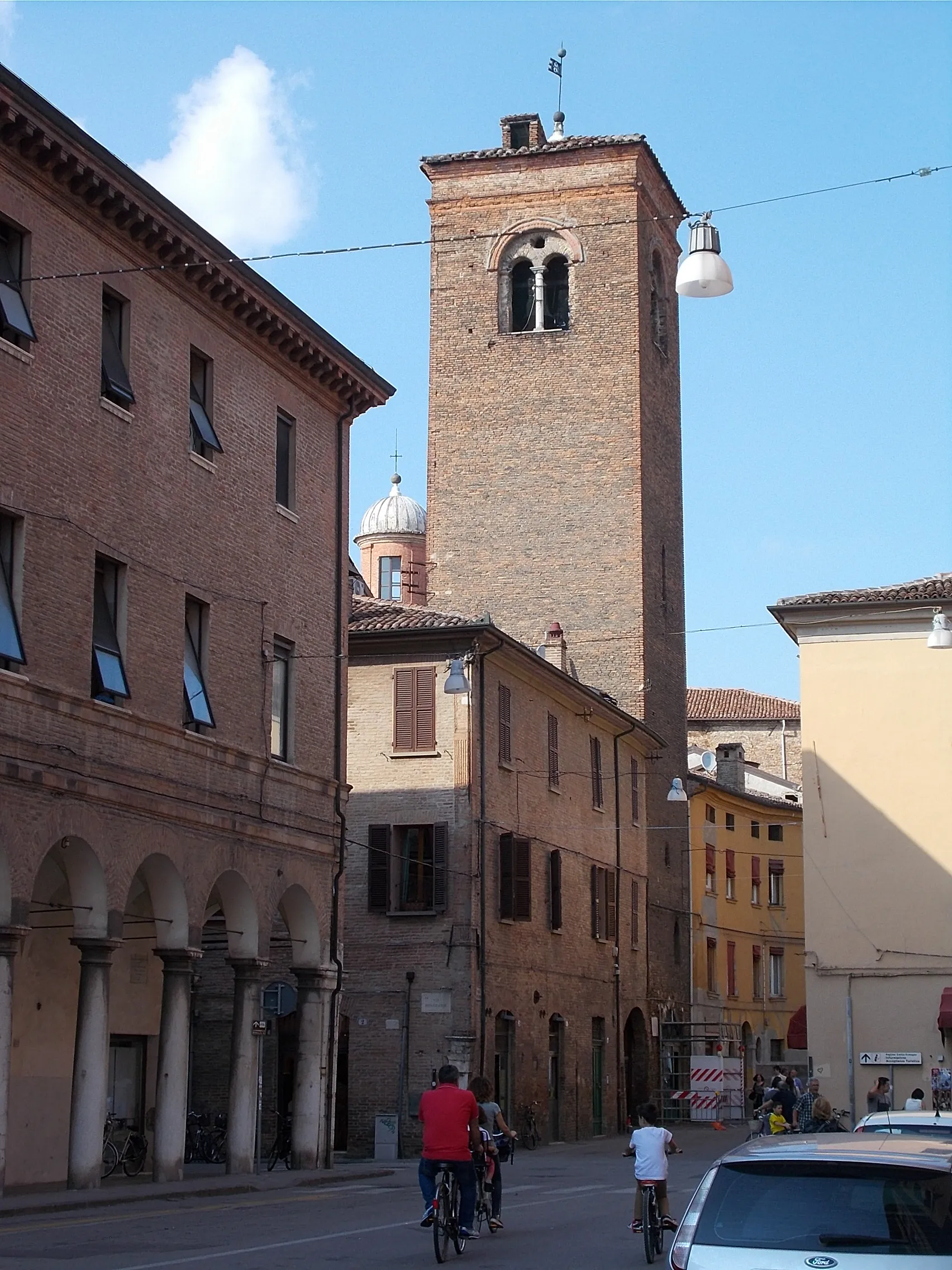 Photo showing: Ferrara - Corso Porta Reno, Torre dei Leuti