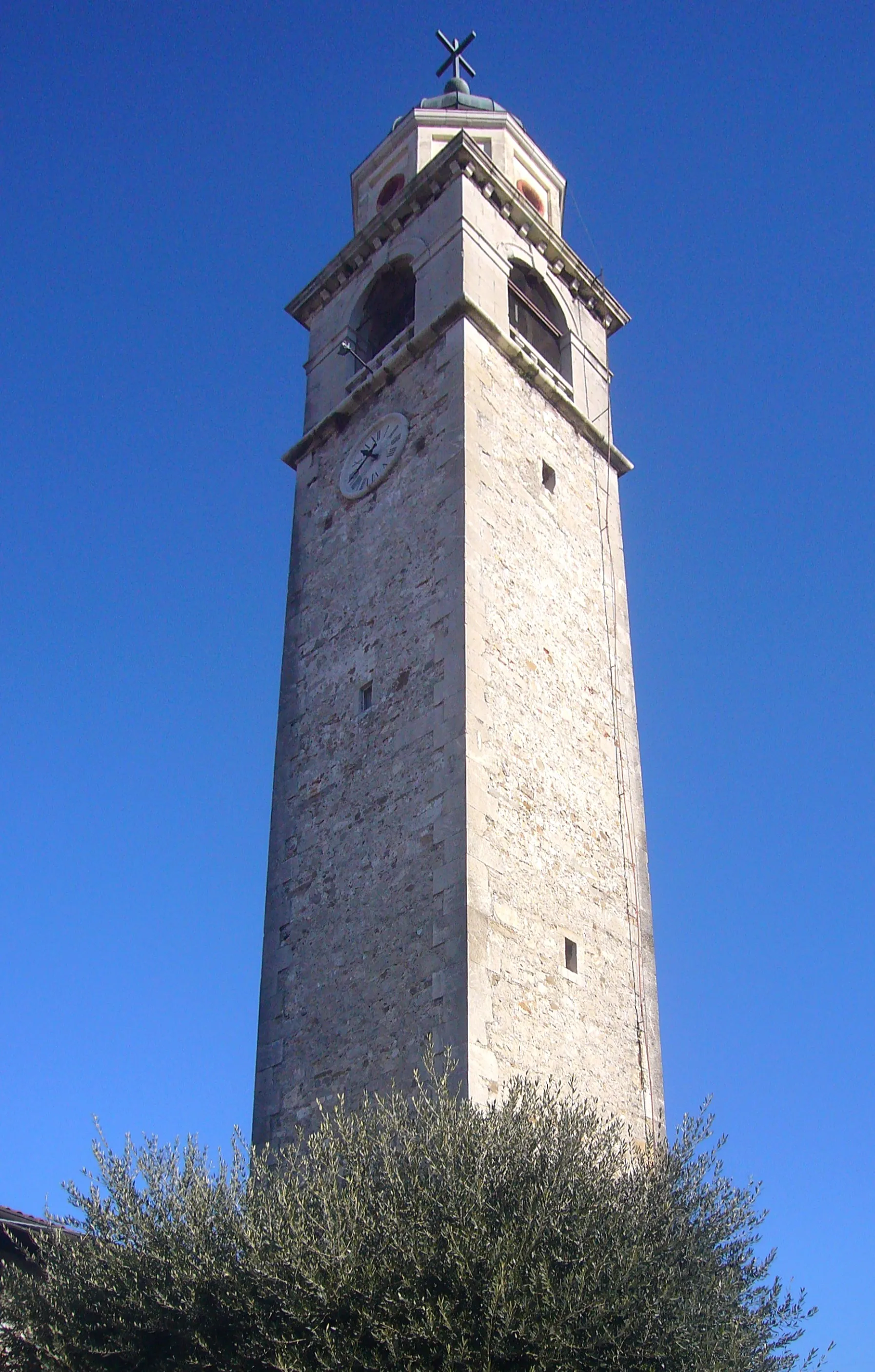 Photo showing: La torre campanaria di Beivars, frazione di Udine