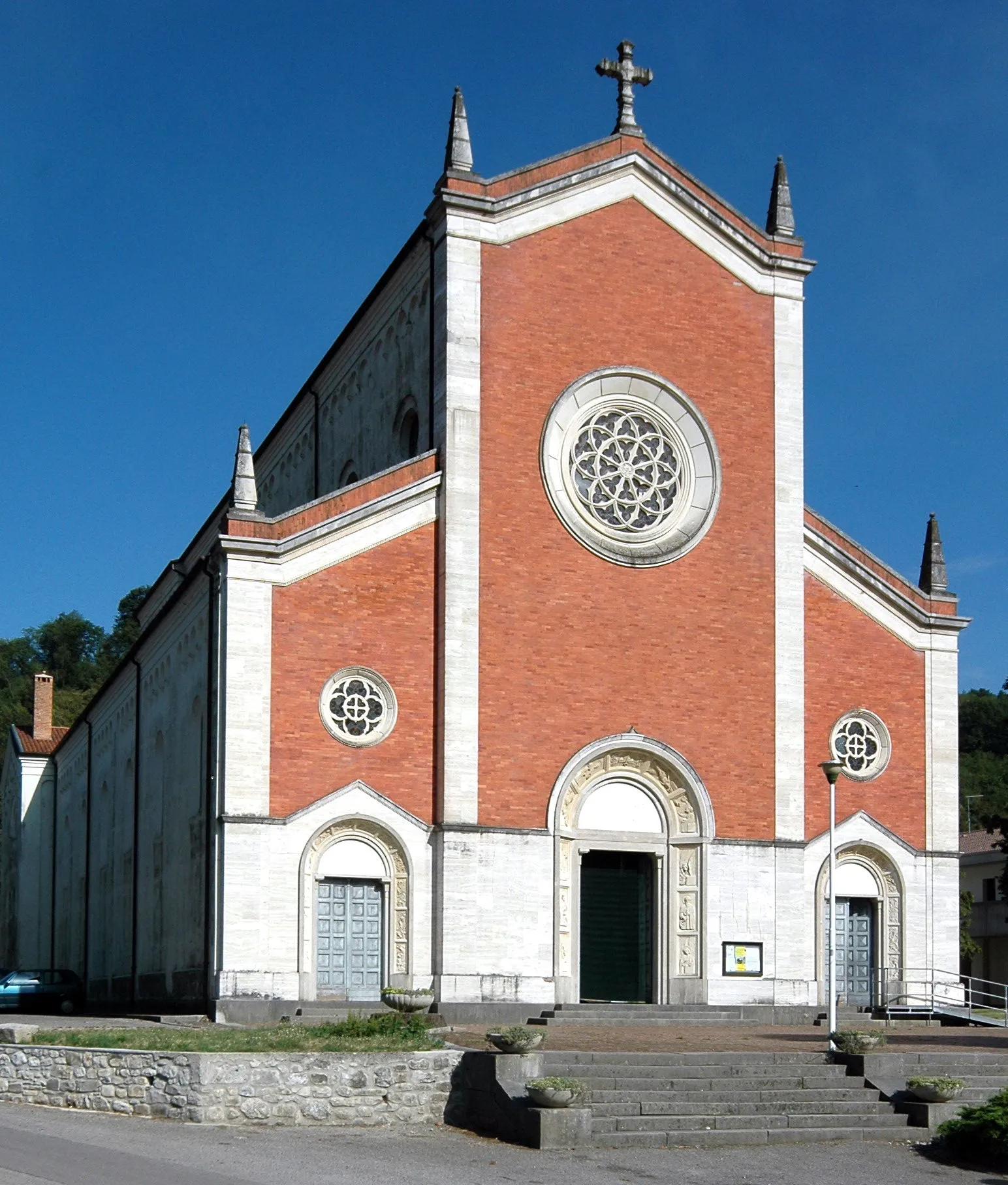 Photo showing: Chiesa di San Pietro al Natisone