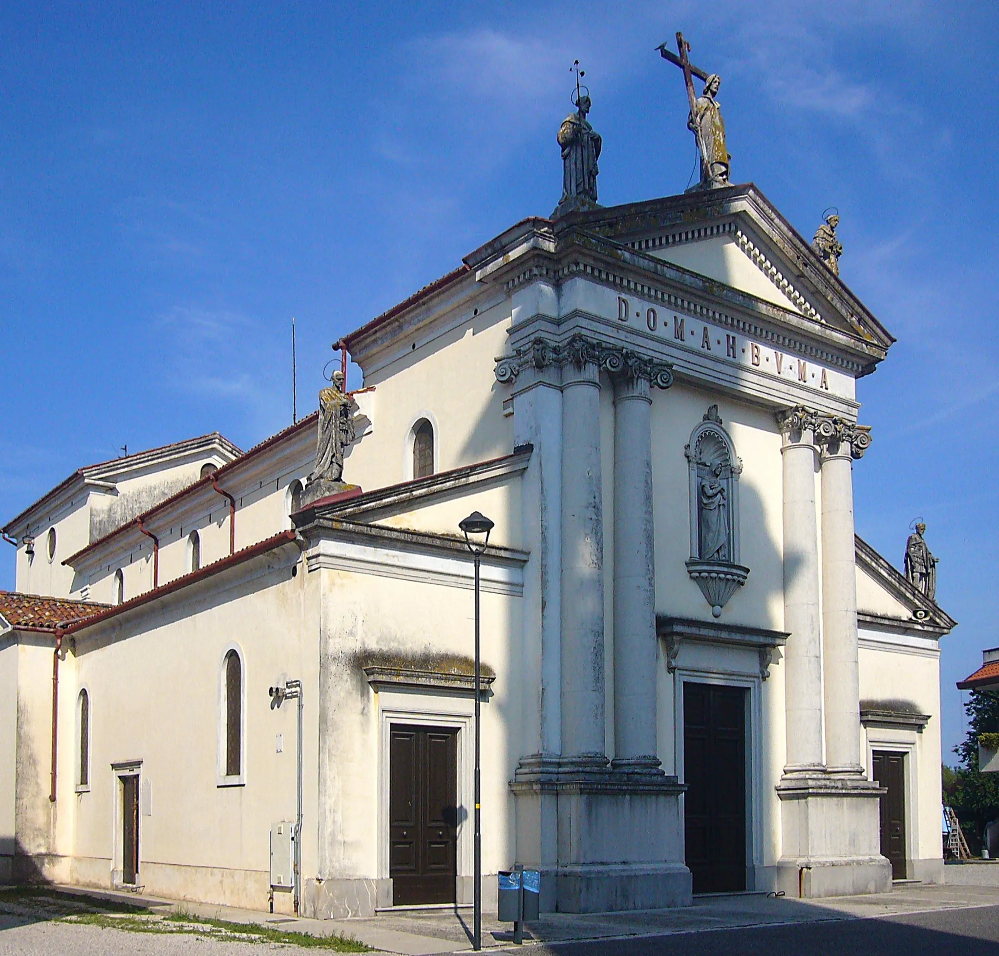 Photo showing: La chiesa parrocchiale di Flambro, frazione di Talmassons, in Friuli-Venezia Giulia