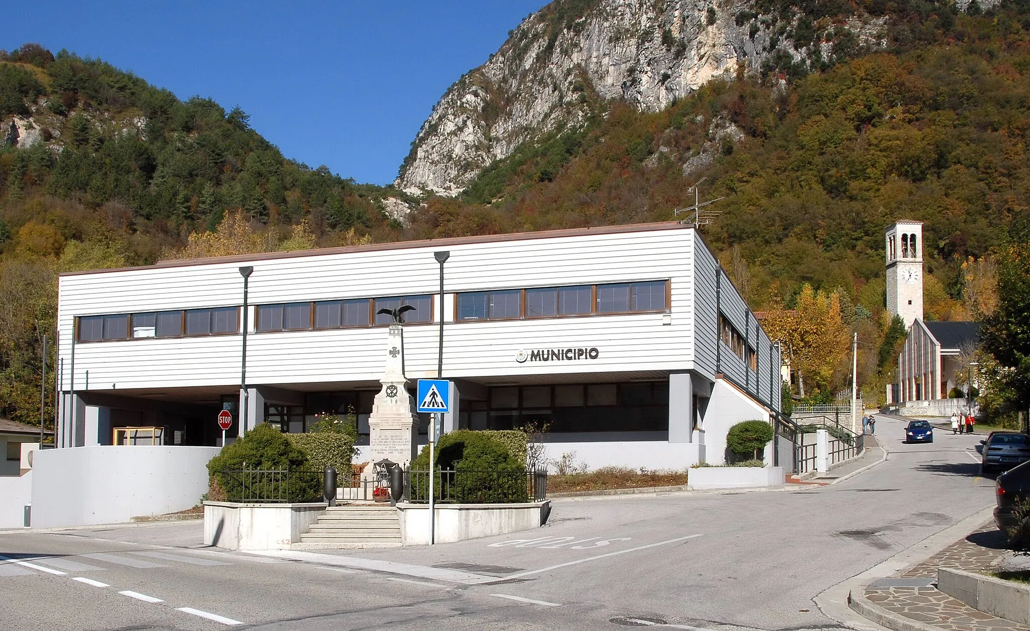 Photo showing: Municipal office at Trasaghis, province of Udine, region Friuli Venezia-Giulia, Italy