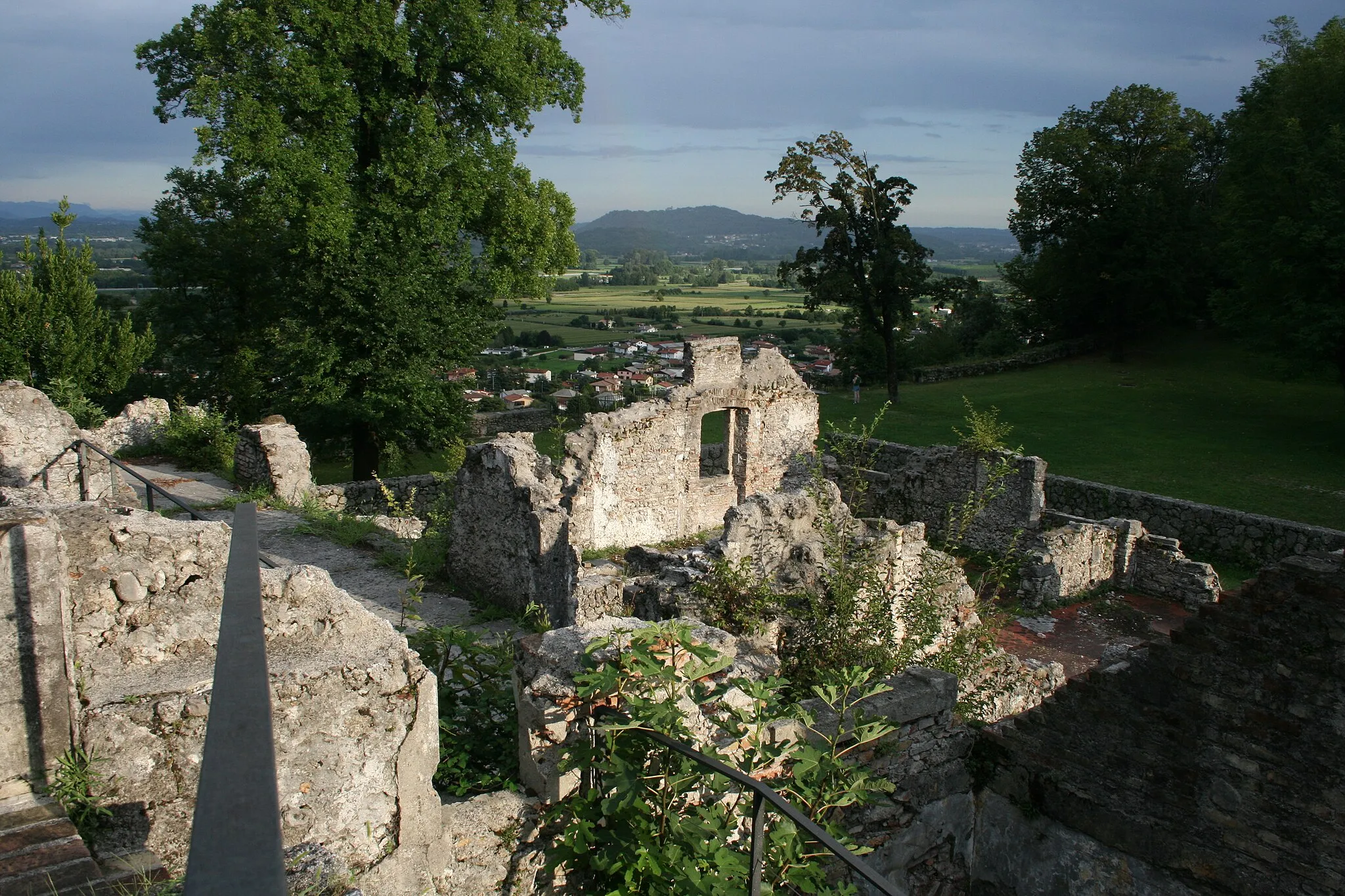 Photo showing: Fortezza di Osoppo, particolare delle mura, vista panoramica