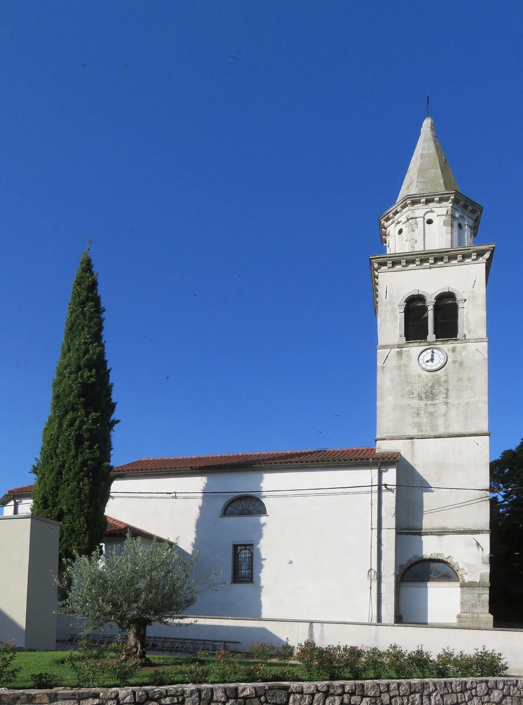 Photo showing: Archangel Michael Church in Selo, Municipality of Ajdovščina, Slovenia