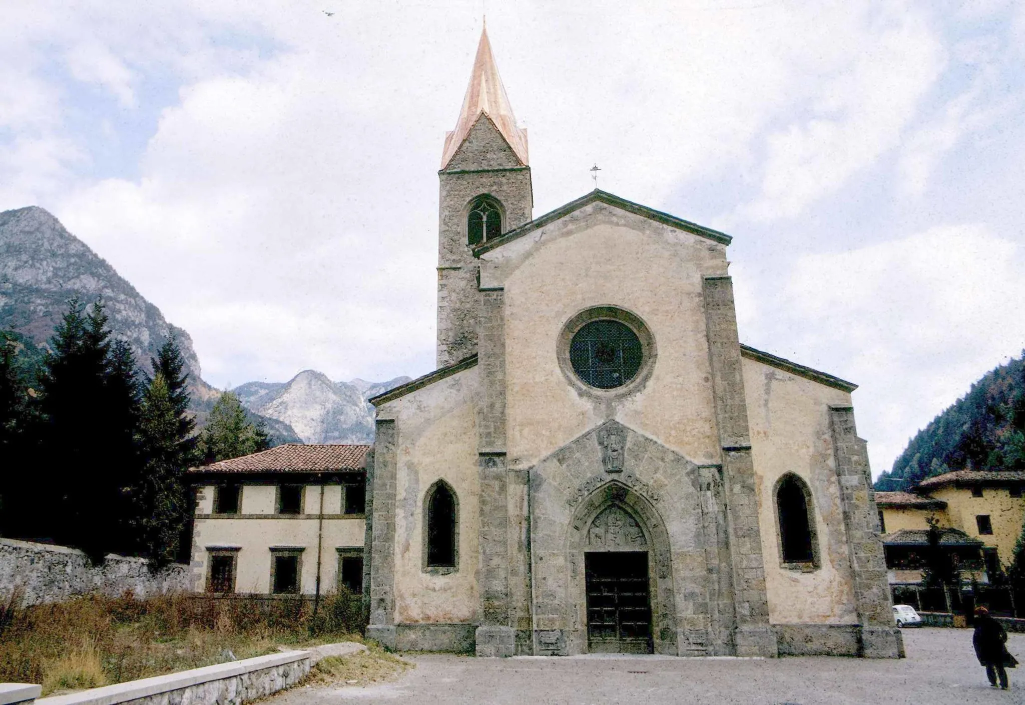 Photo showing: View from Aupa at the gorgeos mountains near Pontebba UD, Friuli, Italy