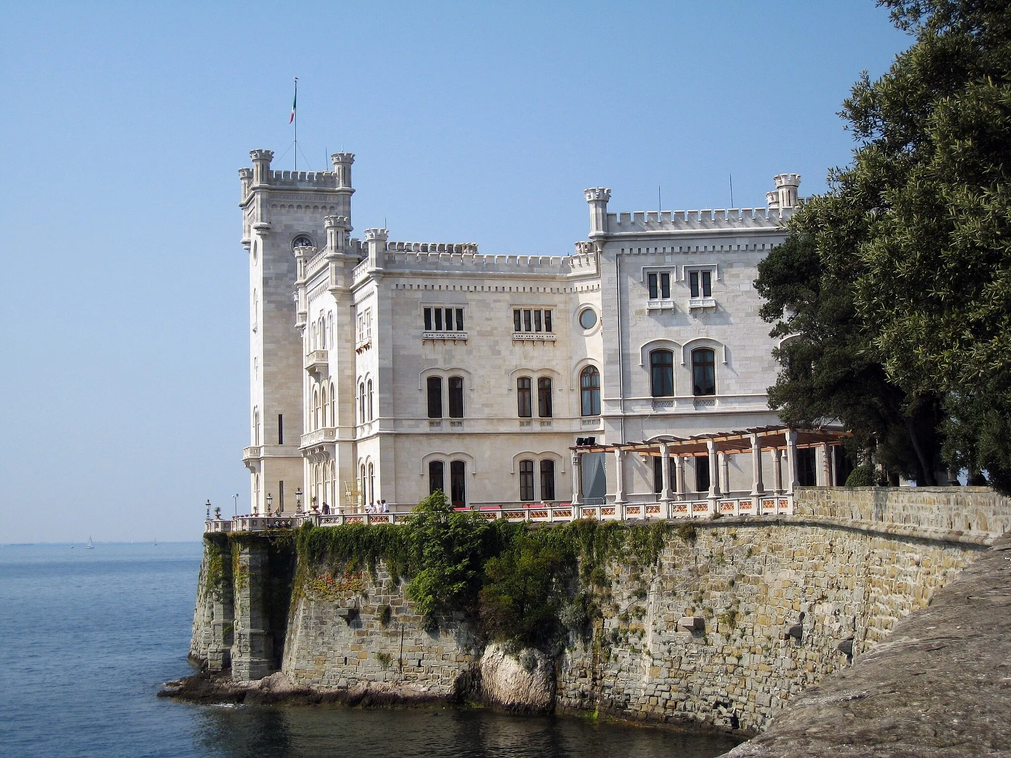Photo showing: La foto rappresenta il castello di Miramare (Trieste)