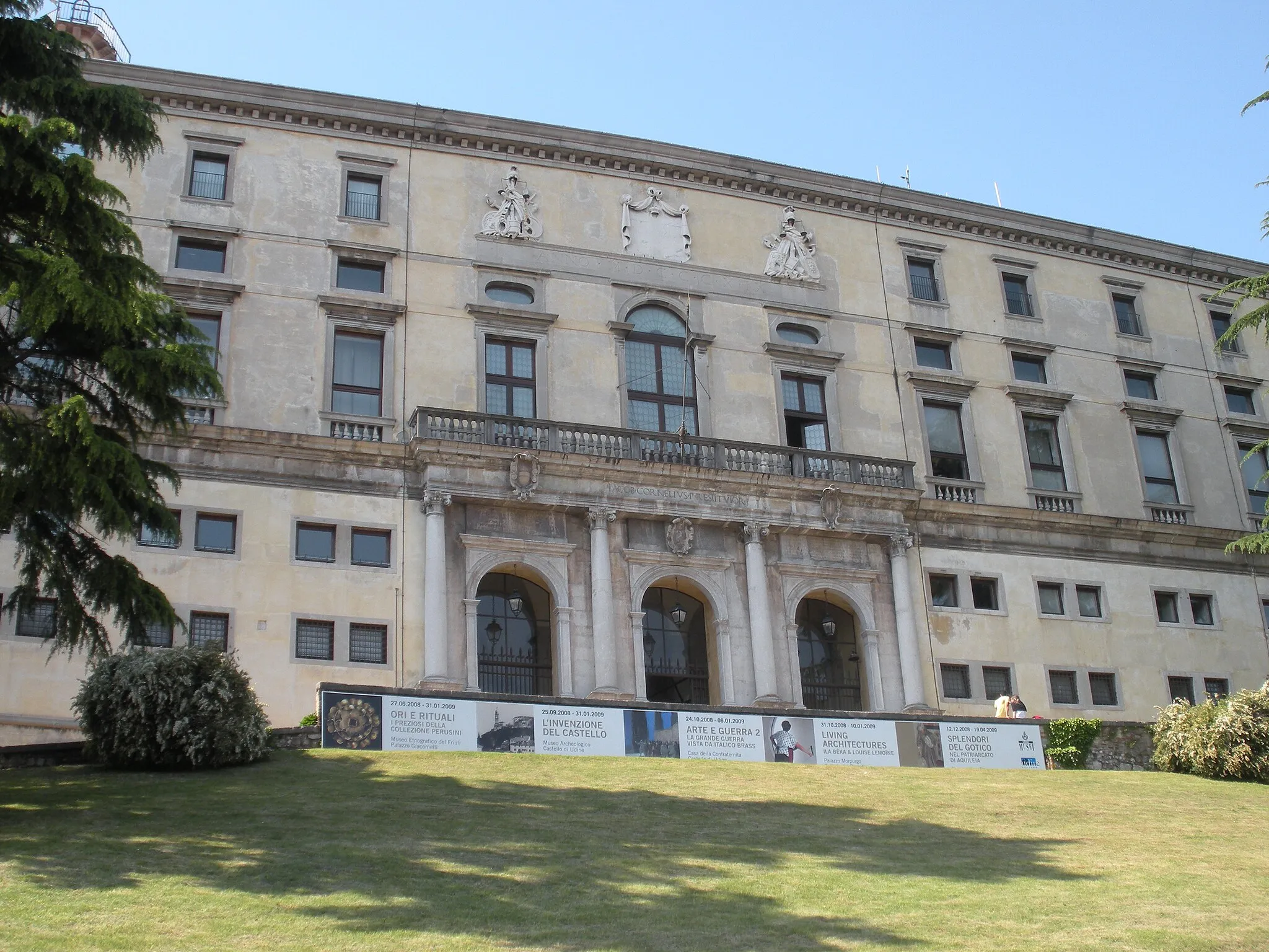 Photo showing: Udine Castle