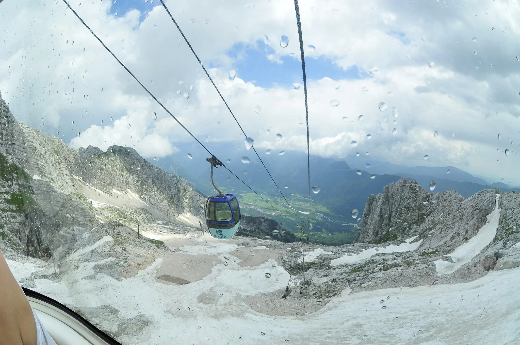 Photo showing: Down the gondola at Kanin