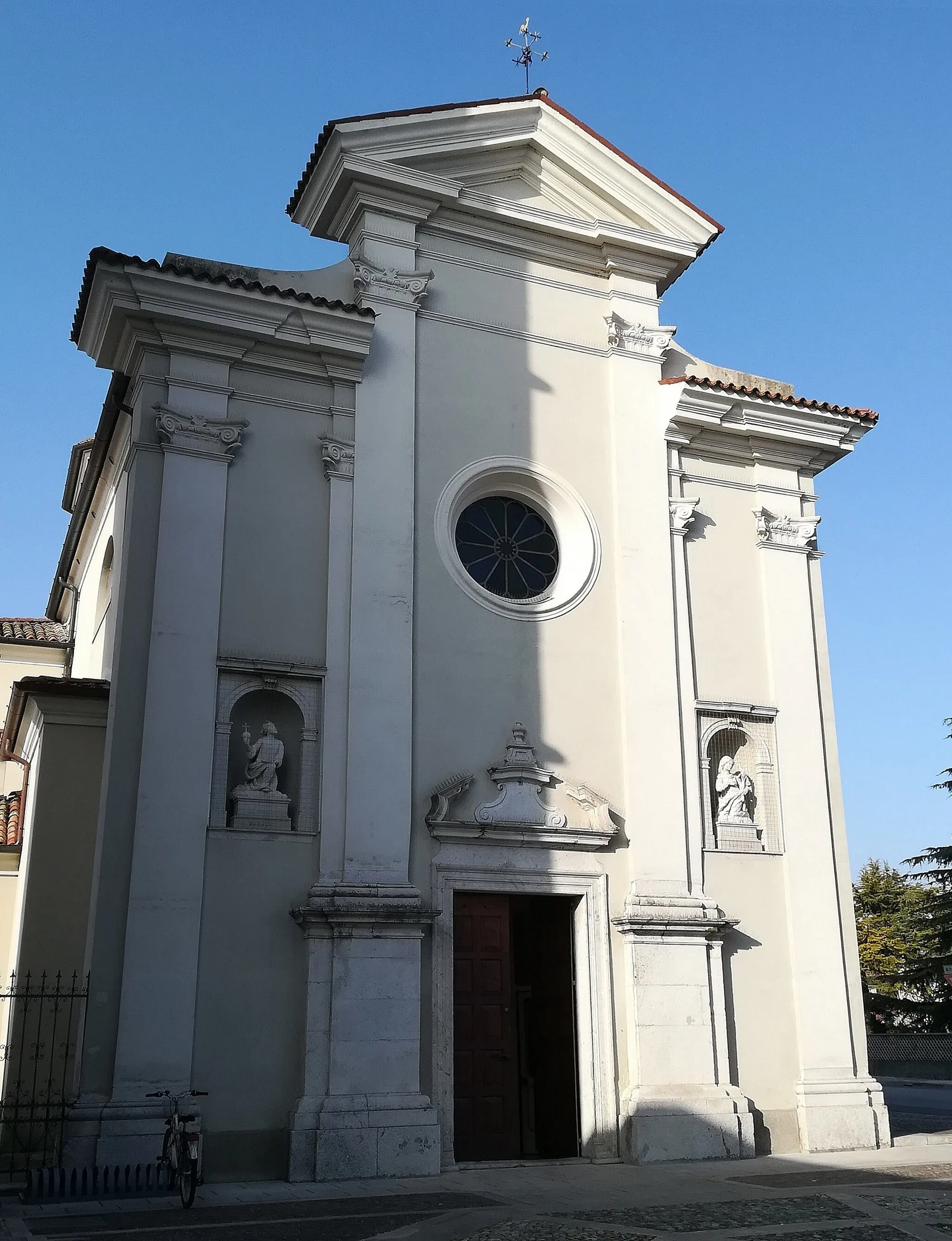 Photo showing: La chiesa parrocchiale di Begliano (GO)