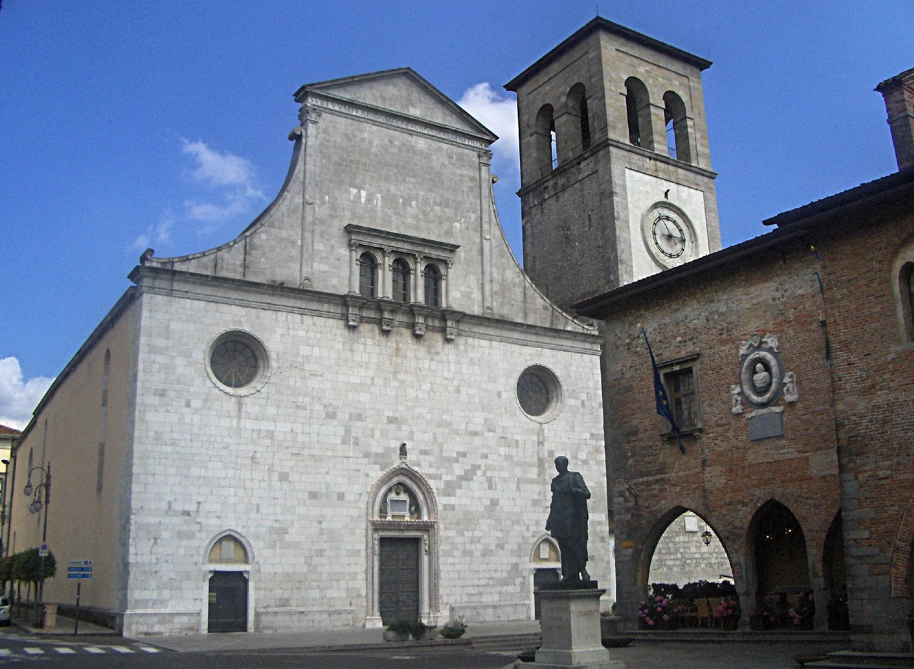 Photo showing: Cividale del Friuli, Il Duomo. Foto di Sebi1.