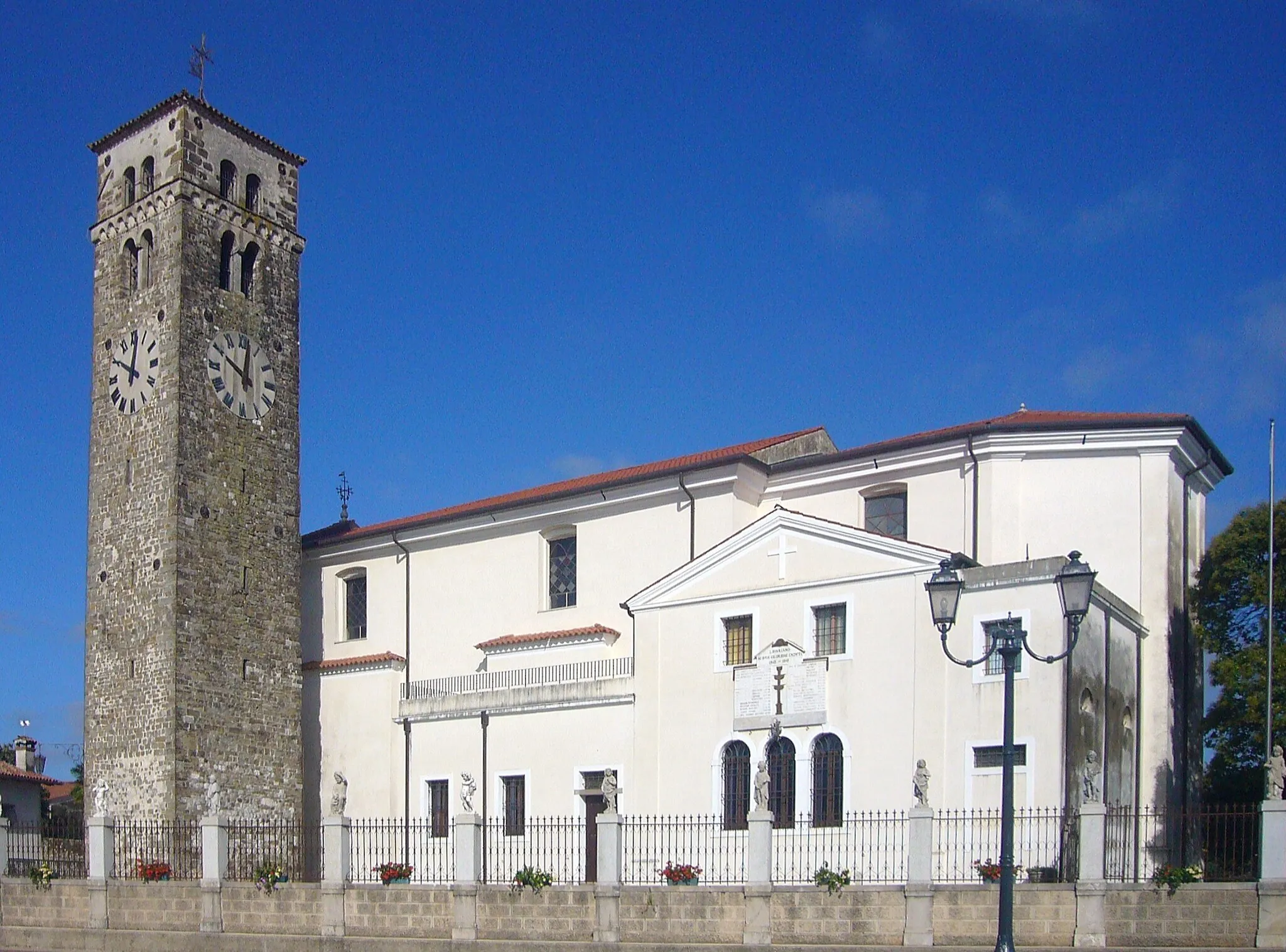 Photo showing: La chiesa parrocchiale di Lavariano, in Friuli