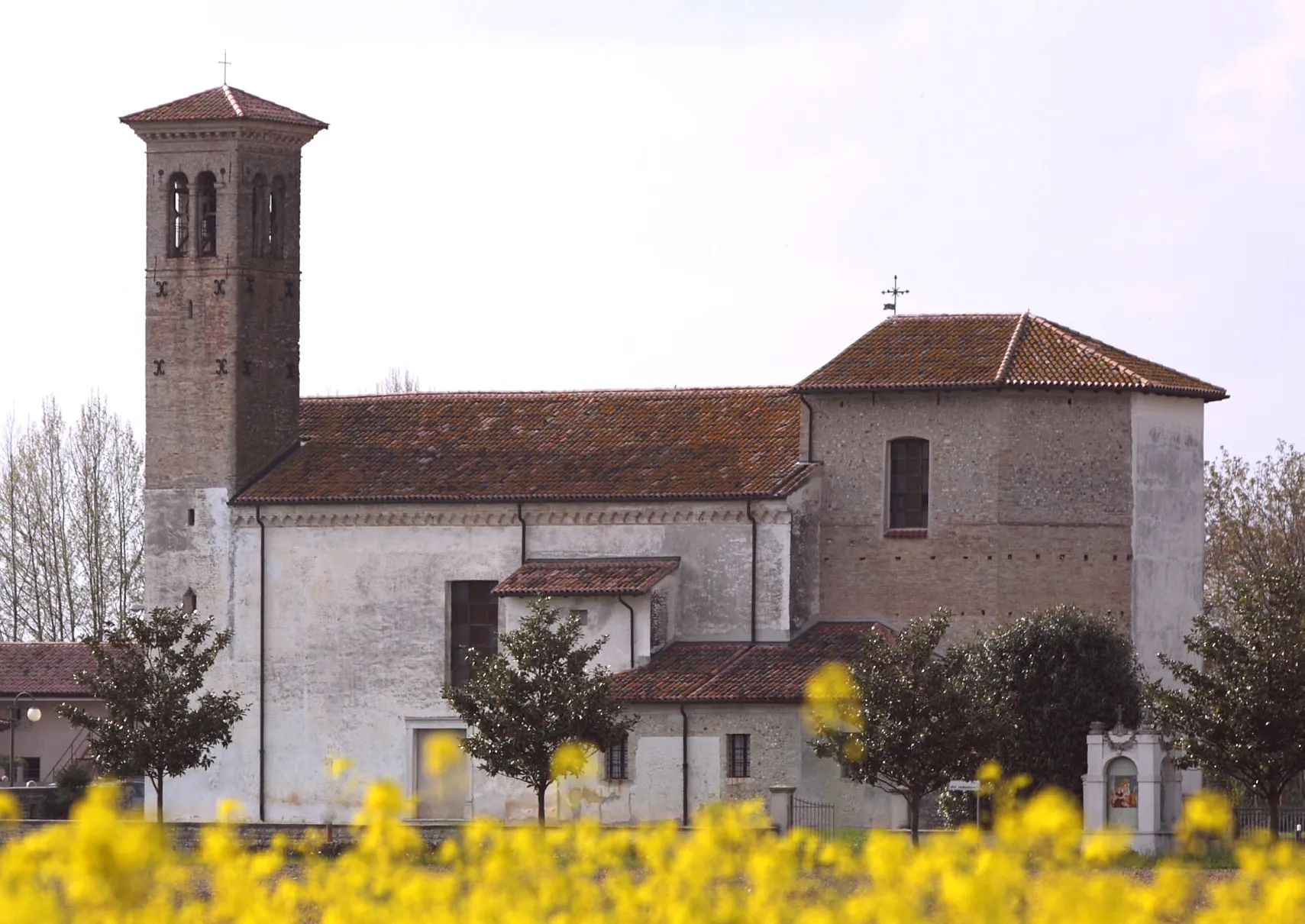 Photo showing: Church S.Maria at Pieve di Rosa, a little village in the municipality of Camino al Tagliamento (north east of Italy)