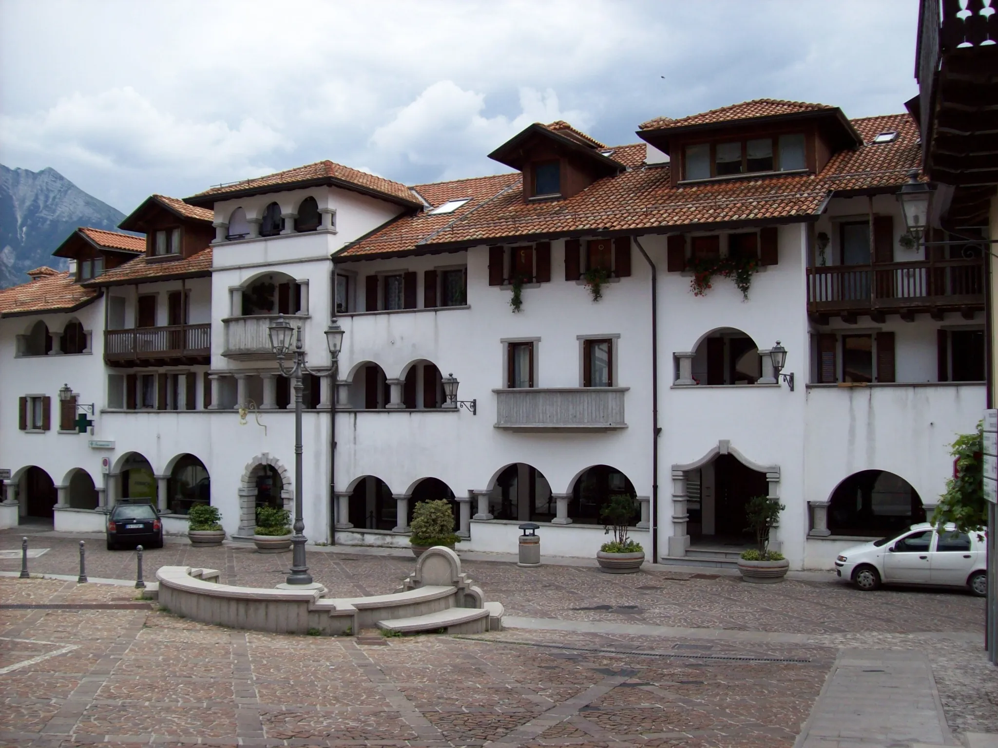 Photo showing: Amaro (UD-Italy) piazza